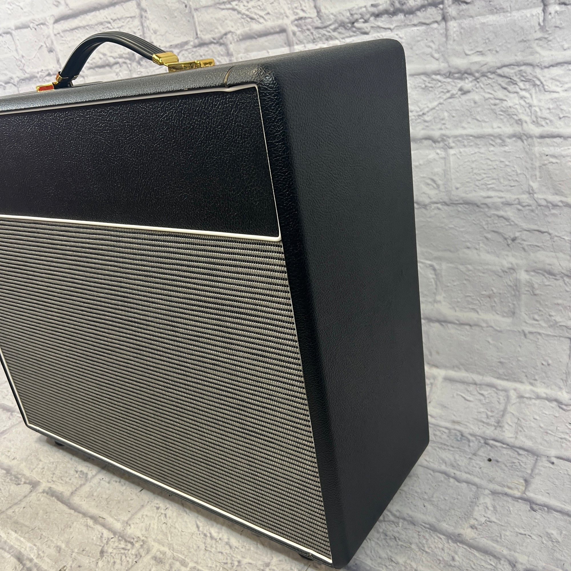 Brown Note Lite 18/30 Tube Guitar Combo Amp with Cover