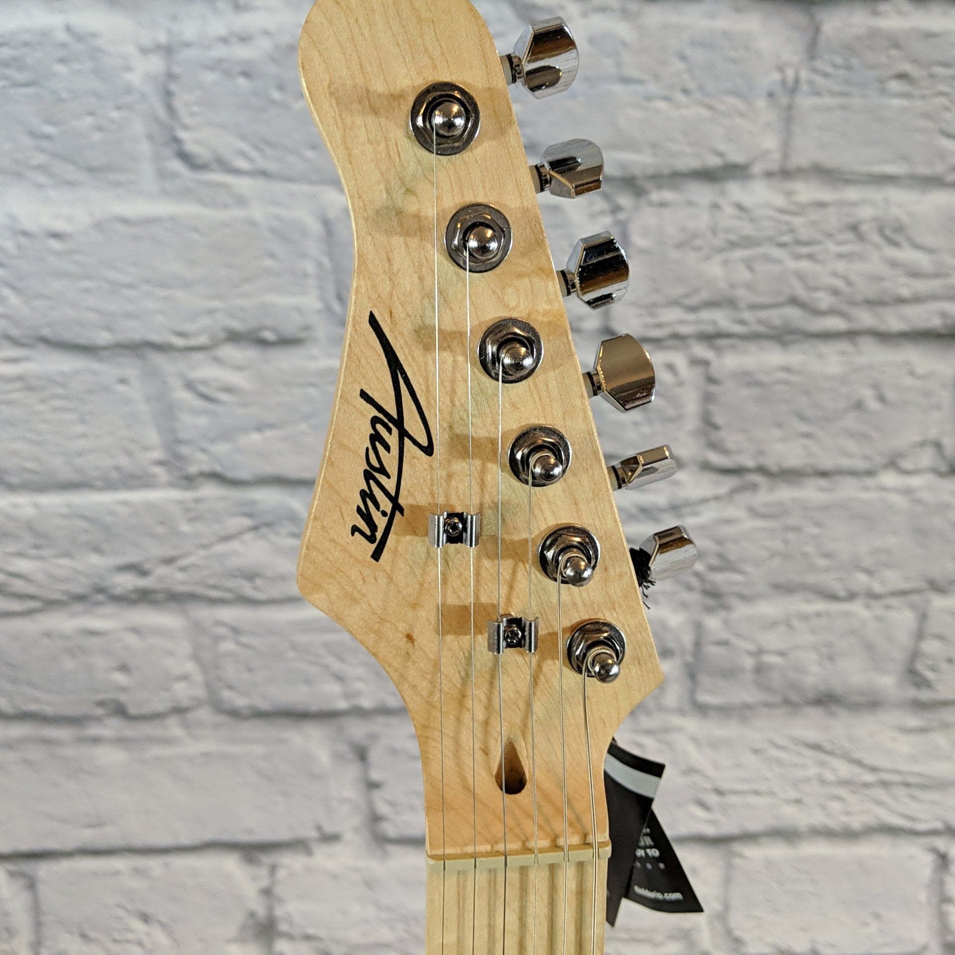 Austin AST100 Tobacco Sunburst Strat Style Left Handed Electric Guitar - New Old Stock