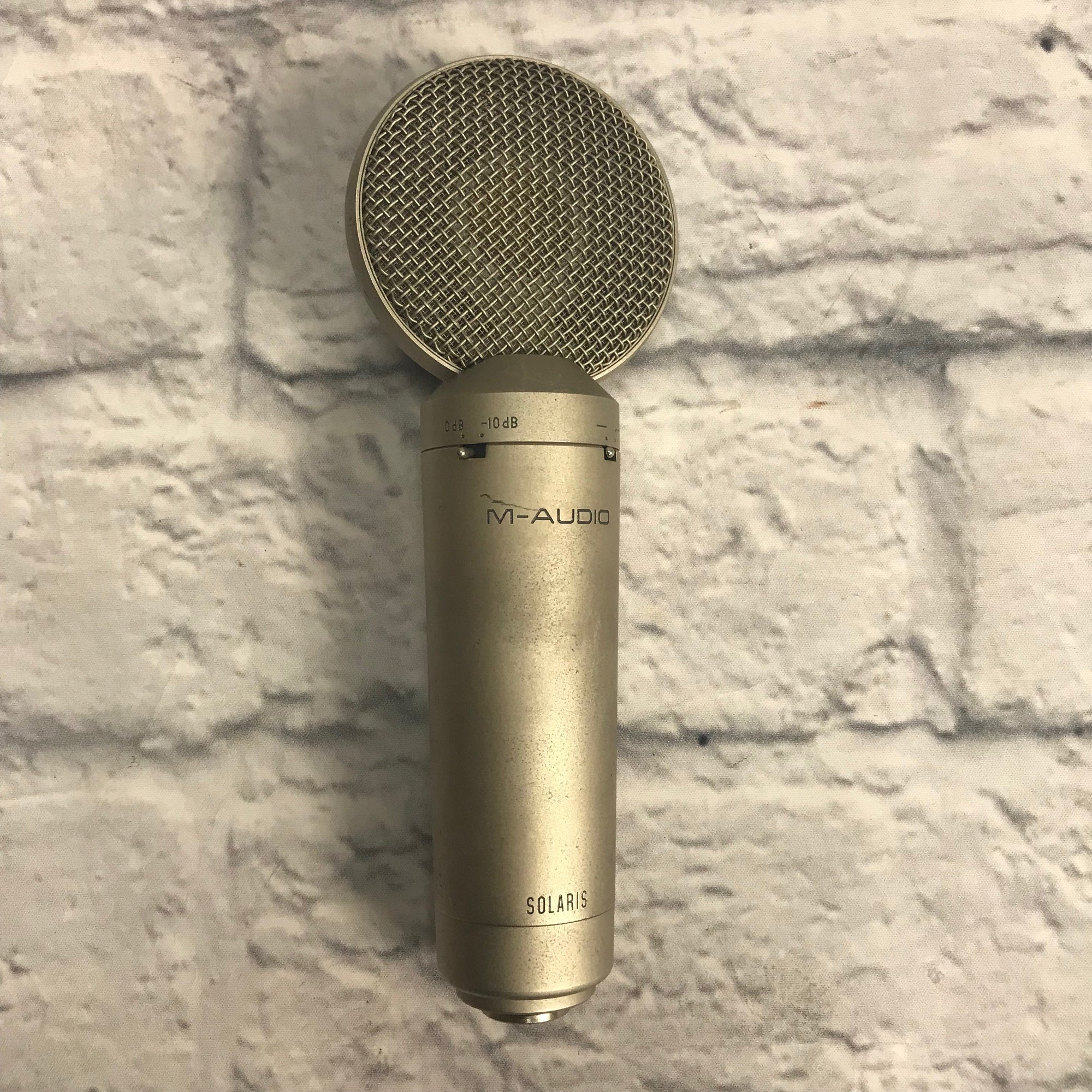 M-Audio Solaris Large Diaphragm Condenser Microphone - Evolution Music