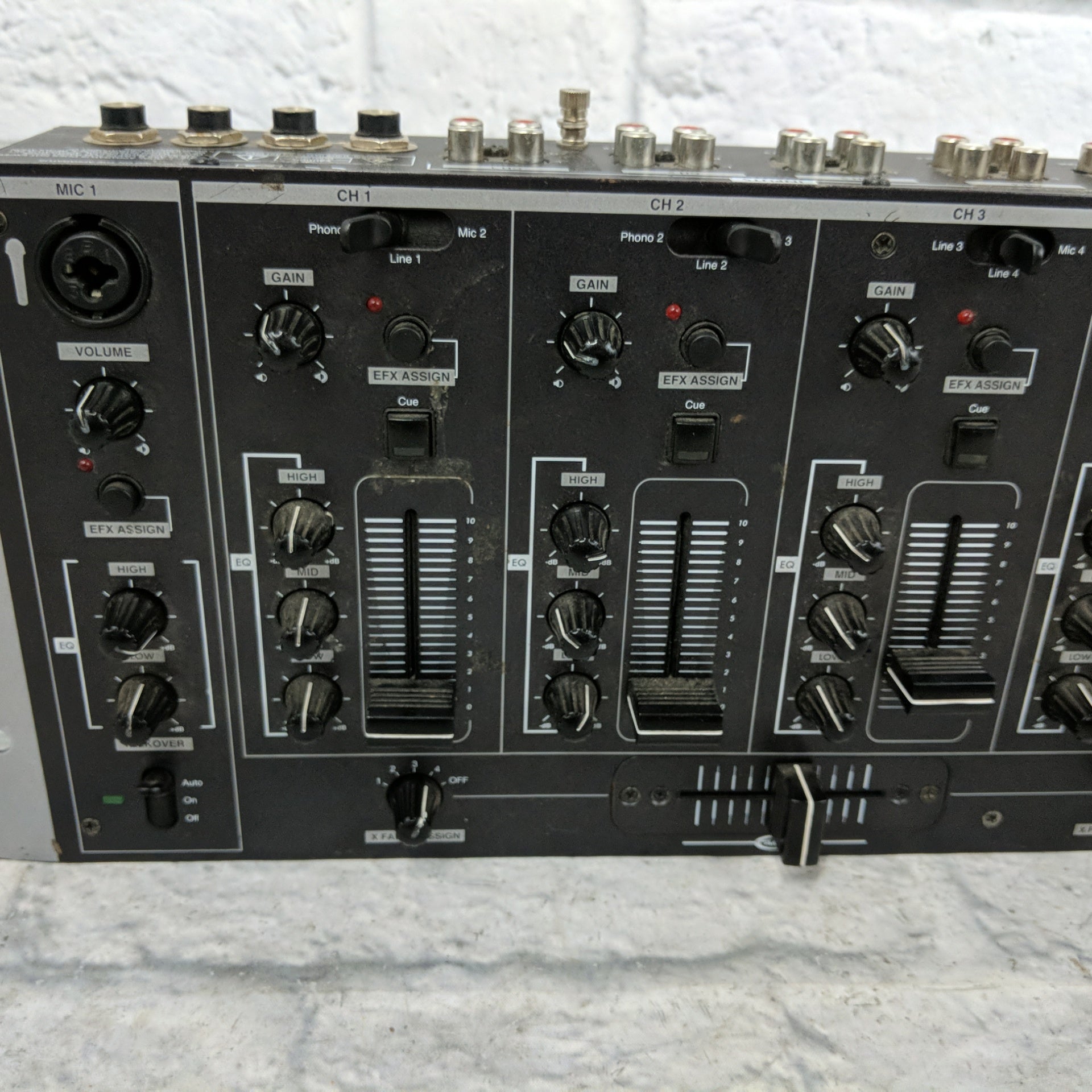 Gemini MM-4000 Professional Rack-Mounted Mixer