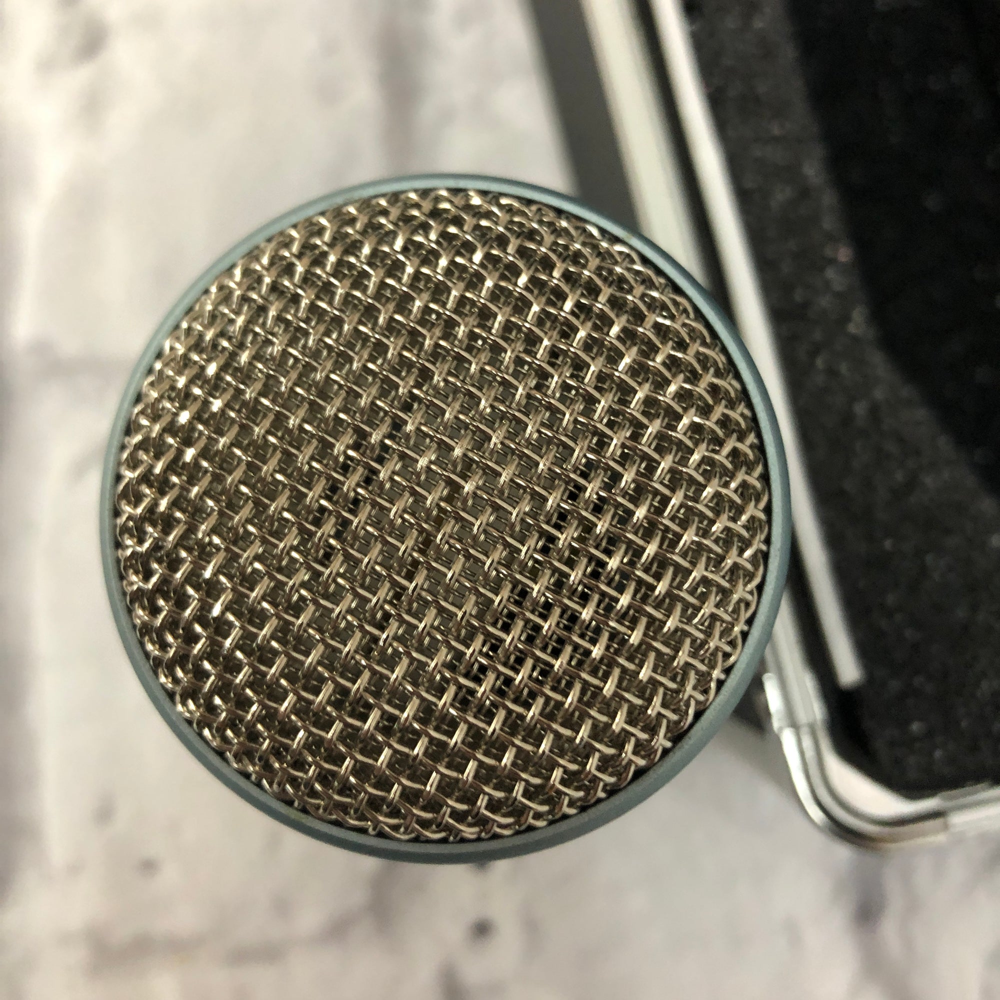 AKG Perception 220 Condenser Microphone