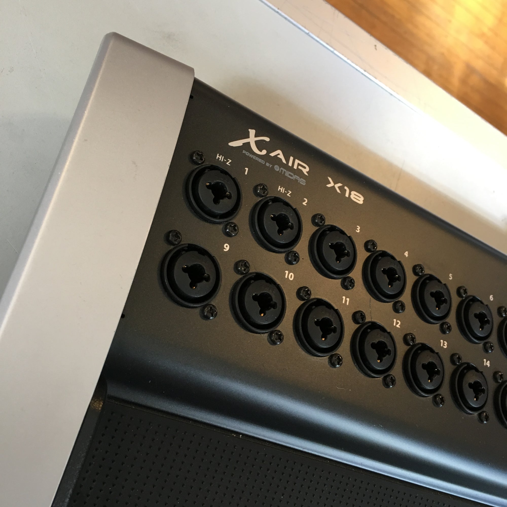 Behringer X18 XAIR Digital Mixer