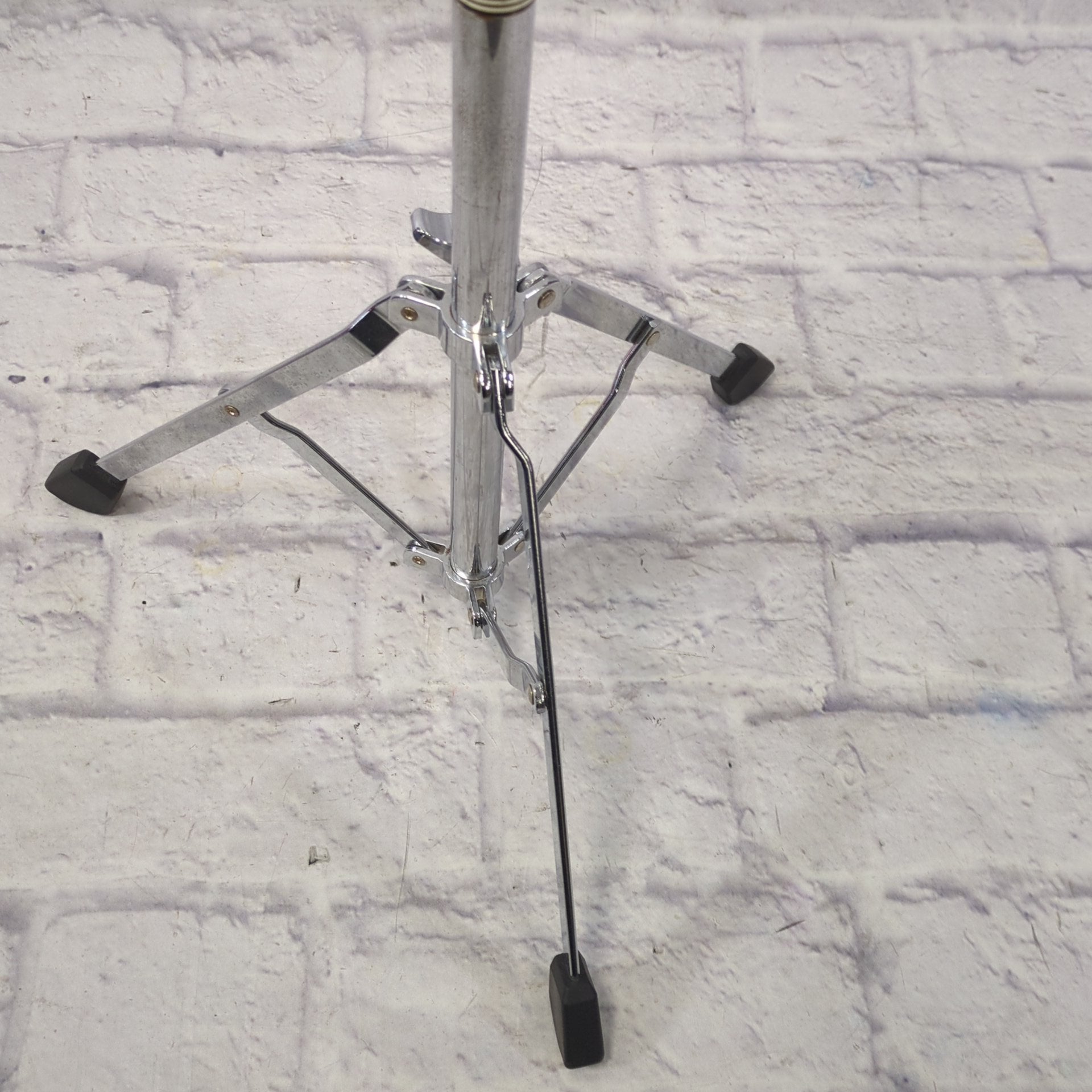 Pearl Hardware Stand