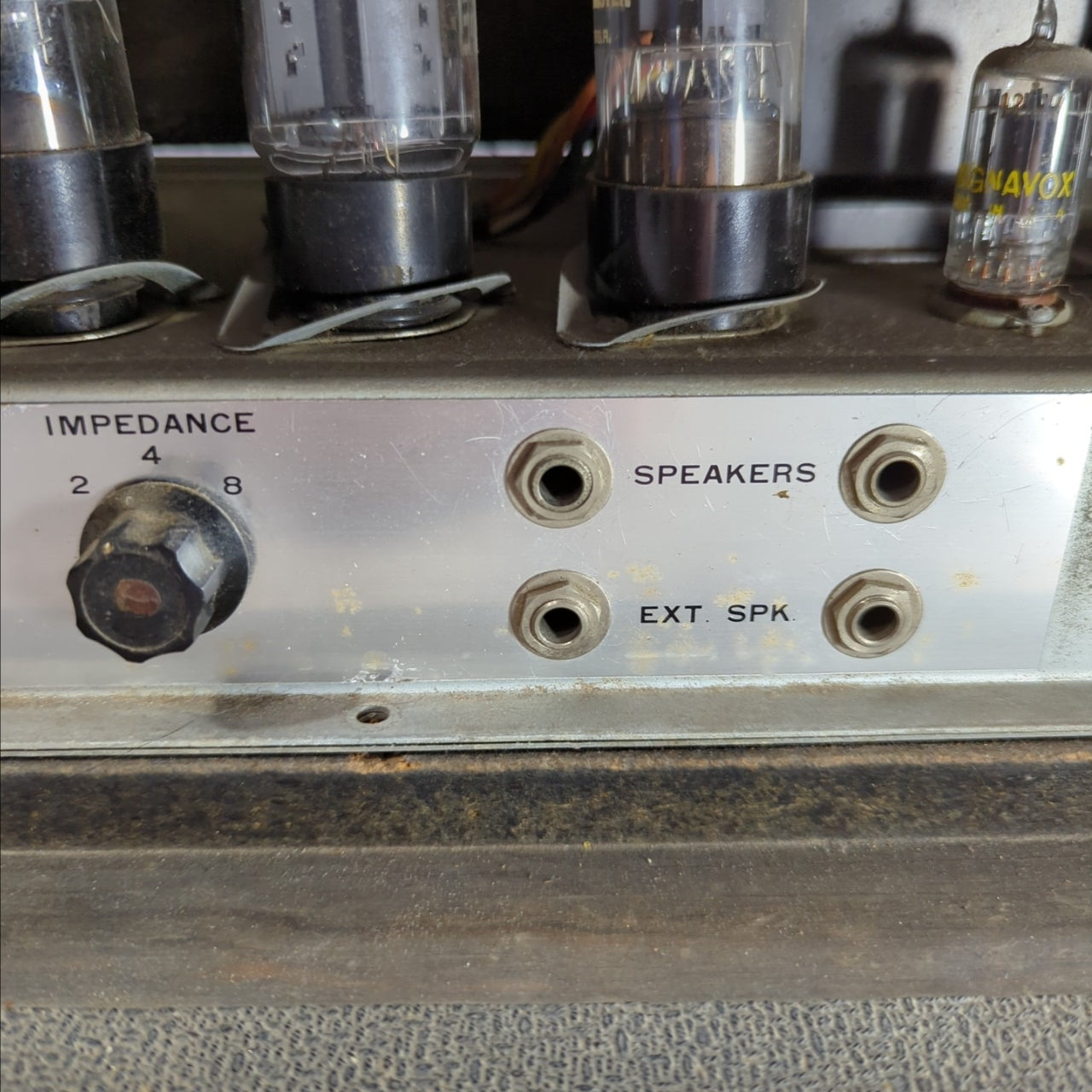 Univox 1051 Vintage All Tube Guitar & Bass Amp Head