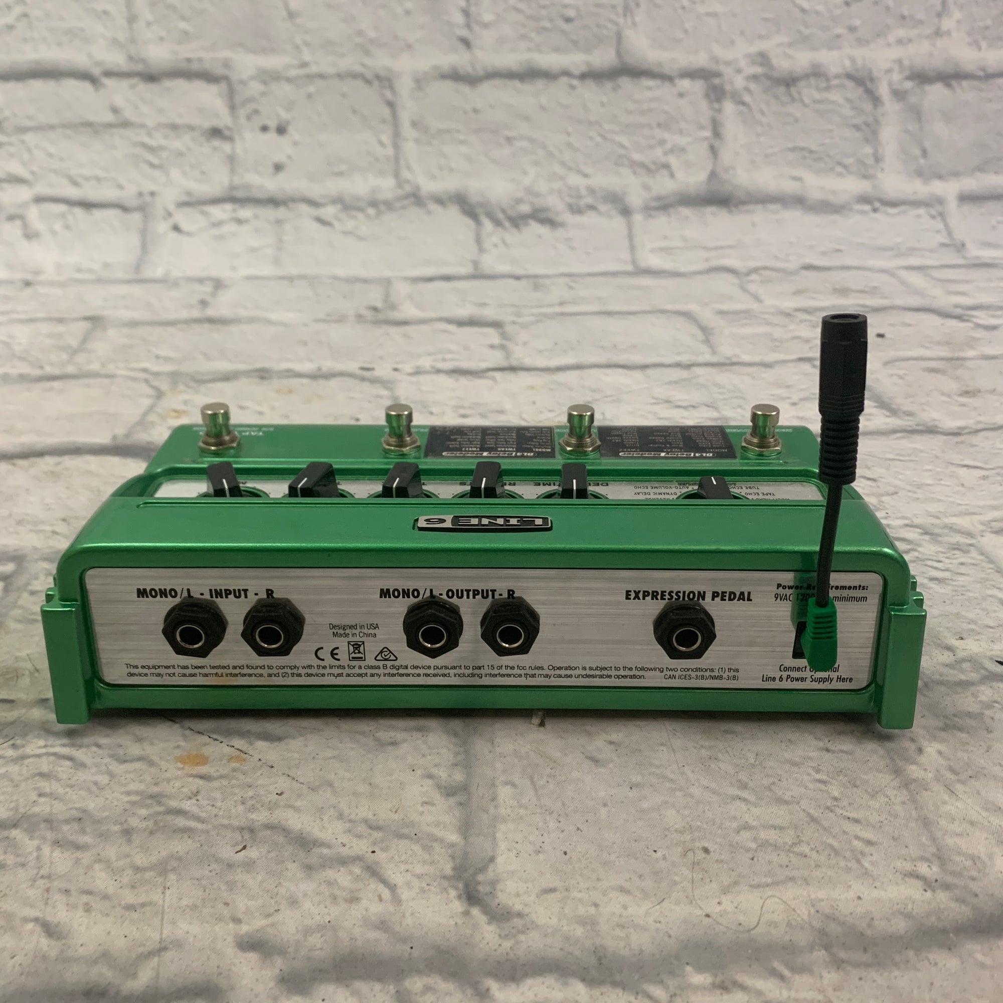Line 6 DL4 Delay Modeler Programmable Delay & Looper