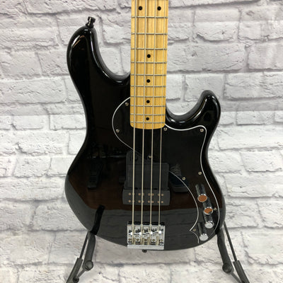 Squier Dimension 4 String Bass