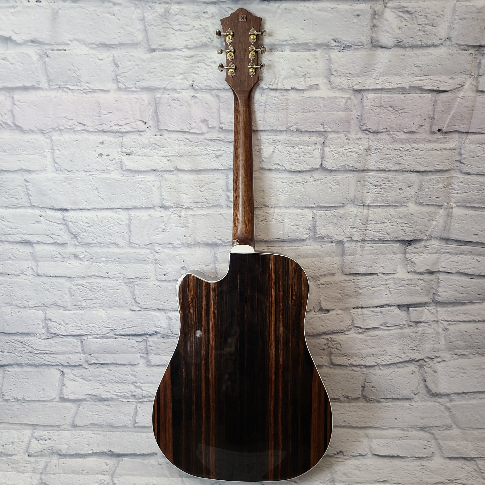 Guild D-260CE Deluxe Cutaway Acoustic / Electric Guitar - Natural Gloss - With Case