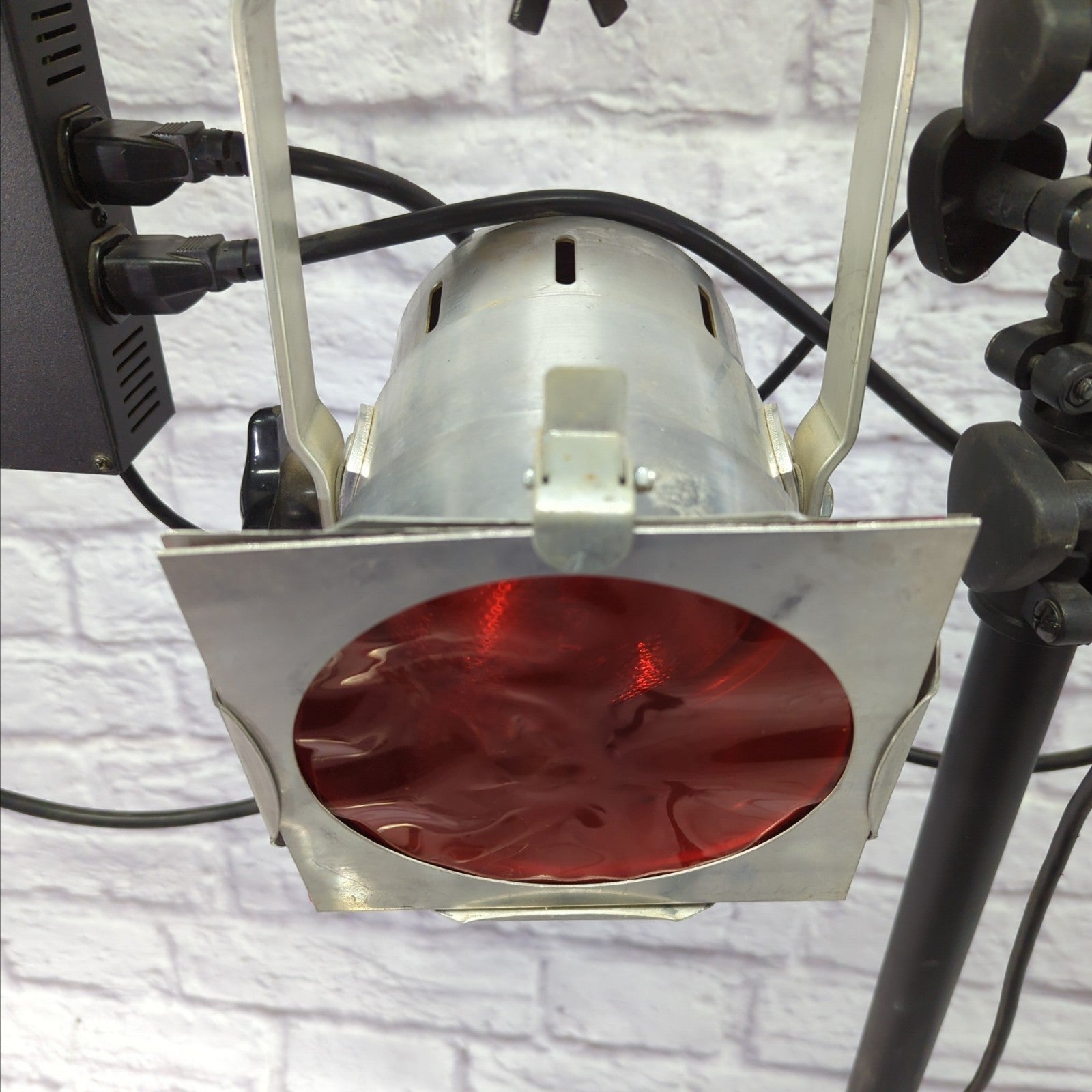 LSC T4 4 Channel Light Chaser with 4 Par Cans