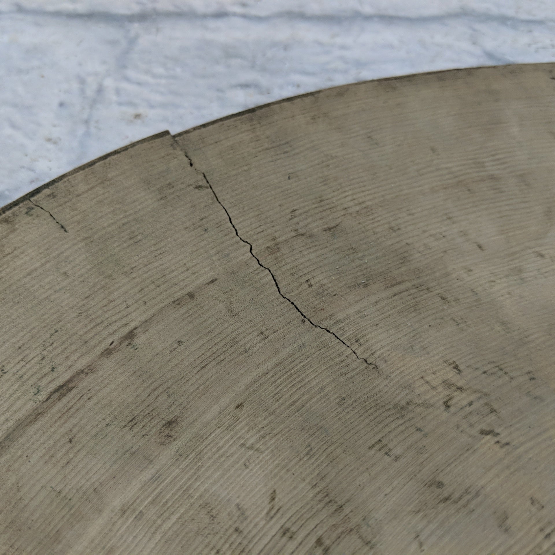 Made in Wuhan China by Daito 18in - Cracked