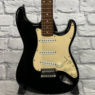 Squier Strat Electric Guitar Black