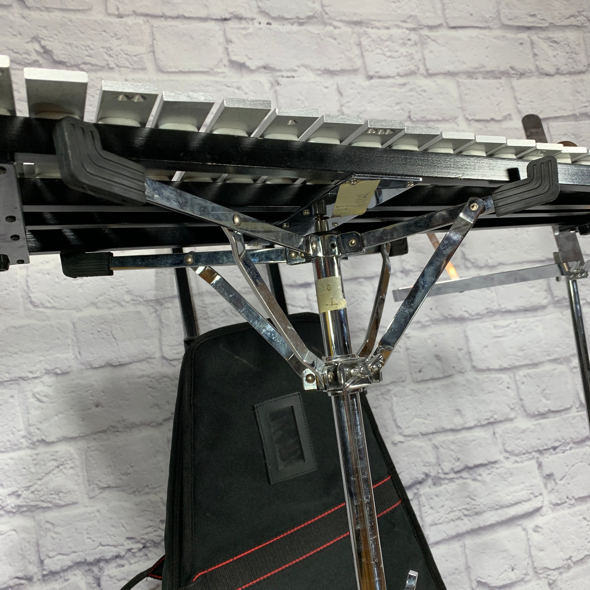 Ludwig Bell Kit w/ Rolling Case