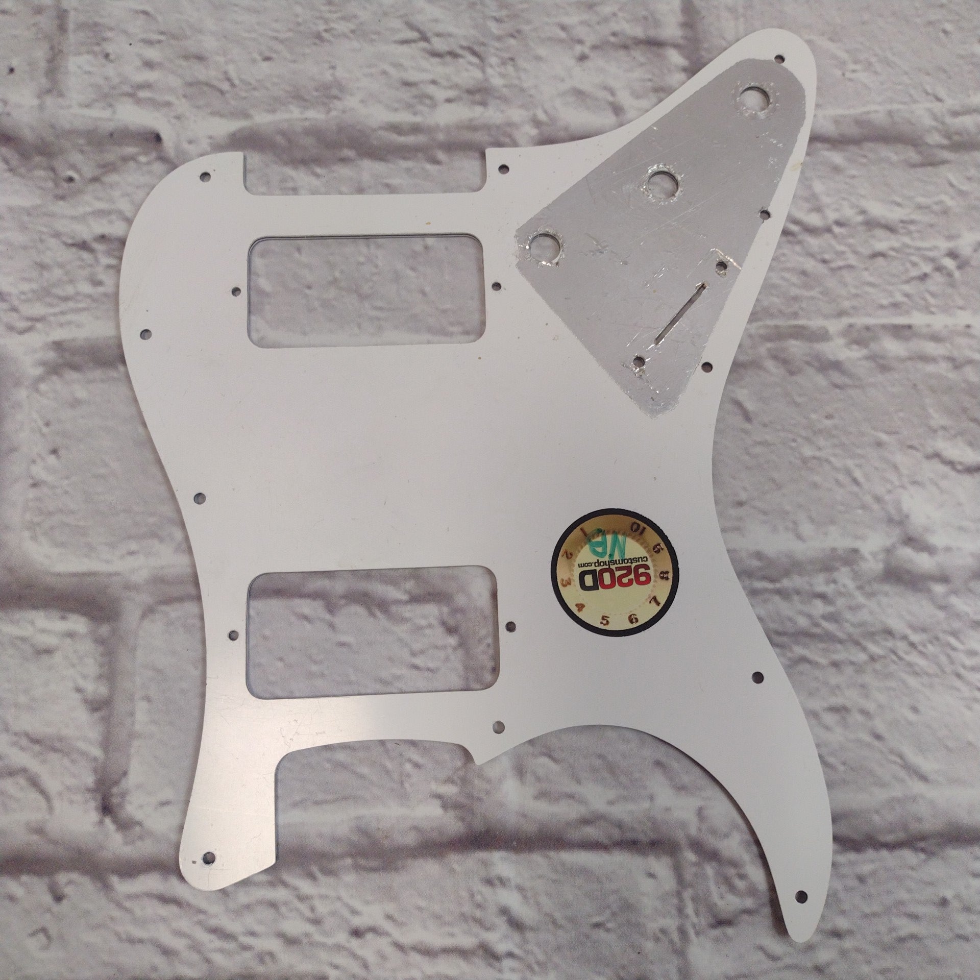 Unknown Stratocaster Pickguard 920D