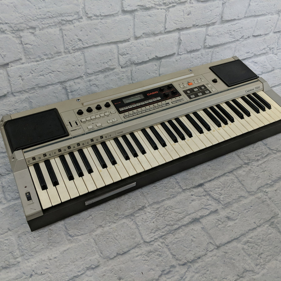 Casio Casiotone 7000 61-Key Digital Synthesizer