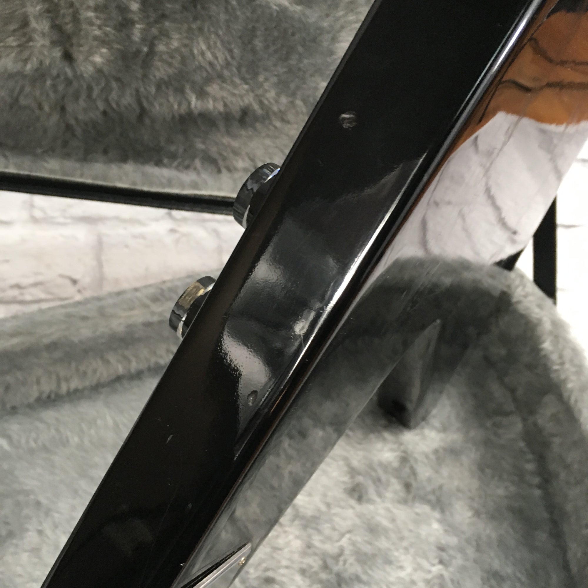 Gibson Flying V 1999 with TKL Hard Case