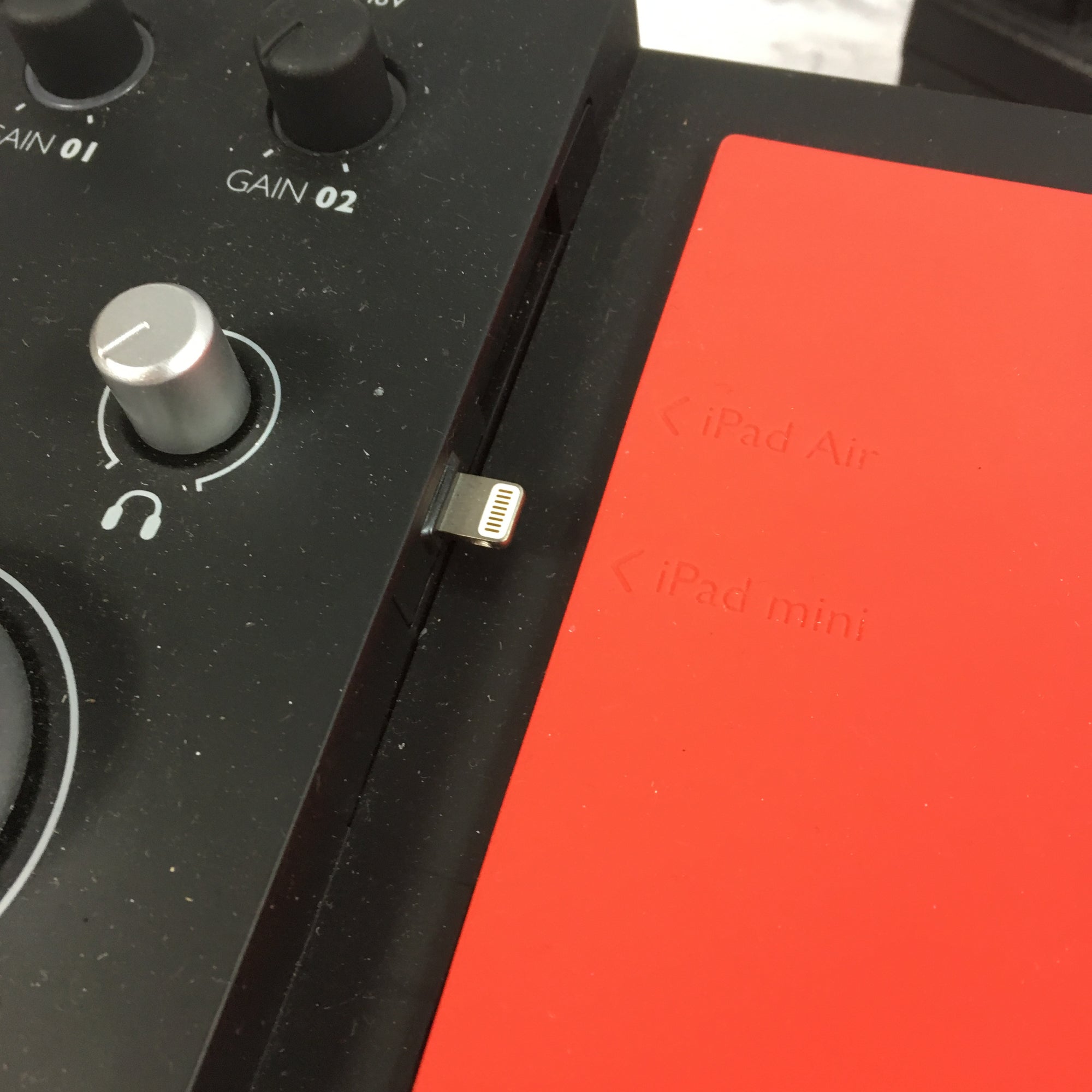 Focusrite Itrack Dock Ipad Recording Interface