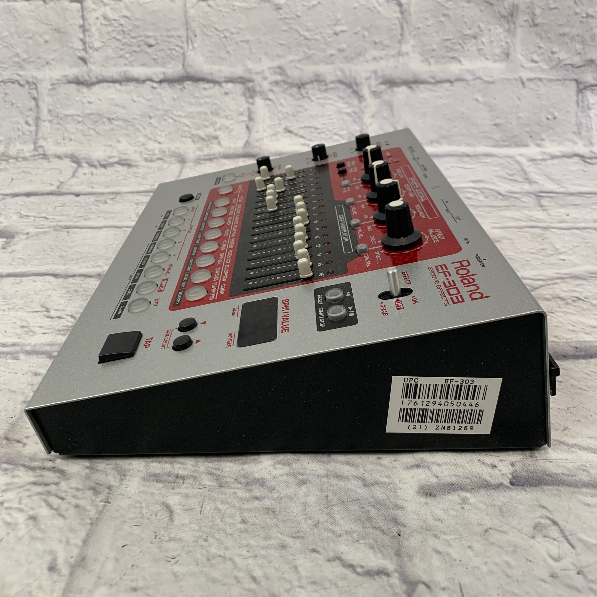 Roland EF-303 Groovebox Synthesizer Drum Machine - Evolution Music