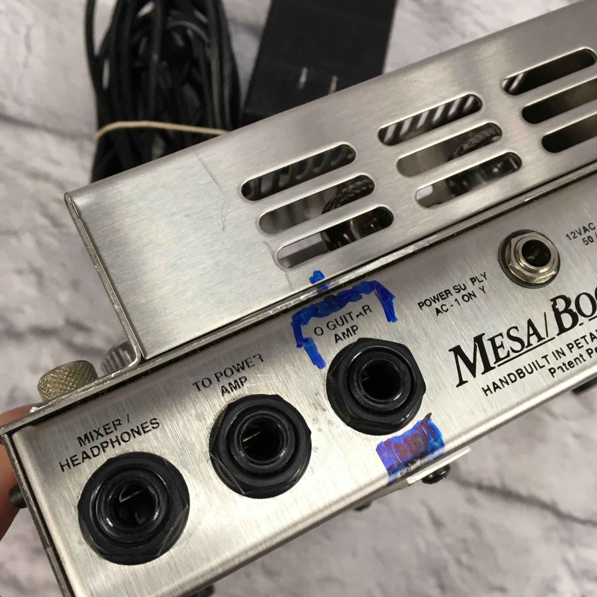 mesa boogie pedal v-twin Mesa Boogie V-Twin Preamp Overdrive Distortion Pedal