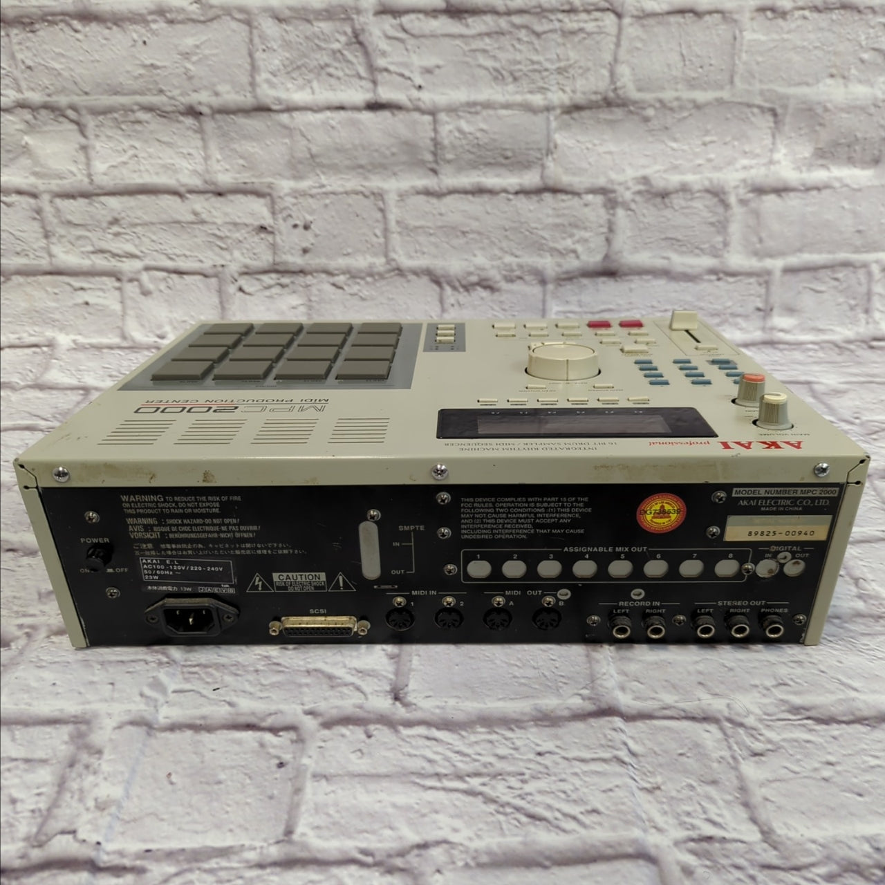 Akai MPC2000 Production Center