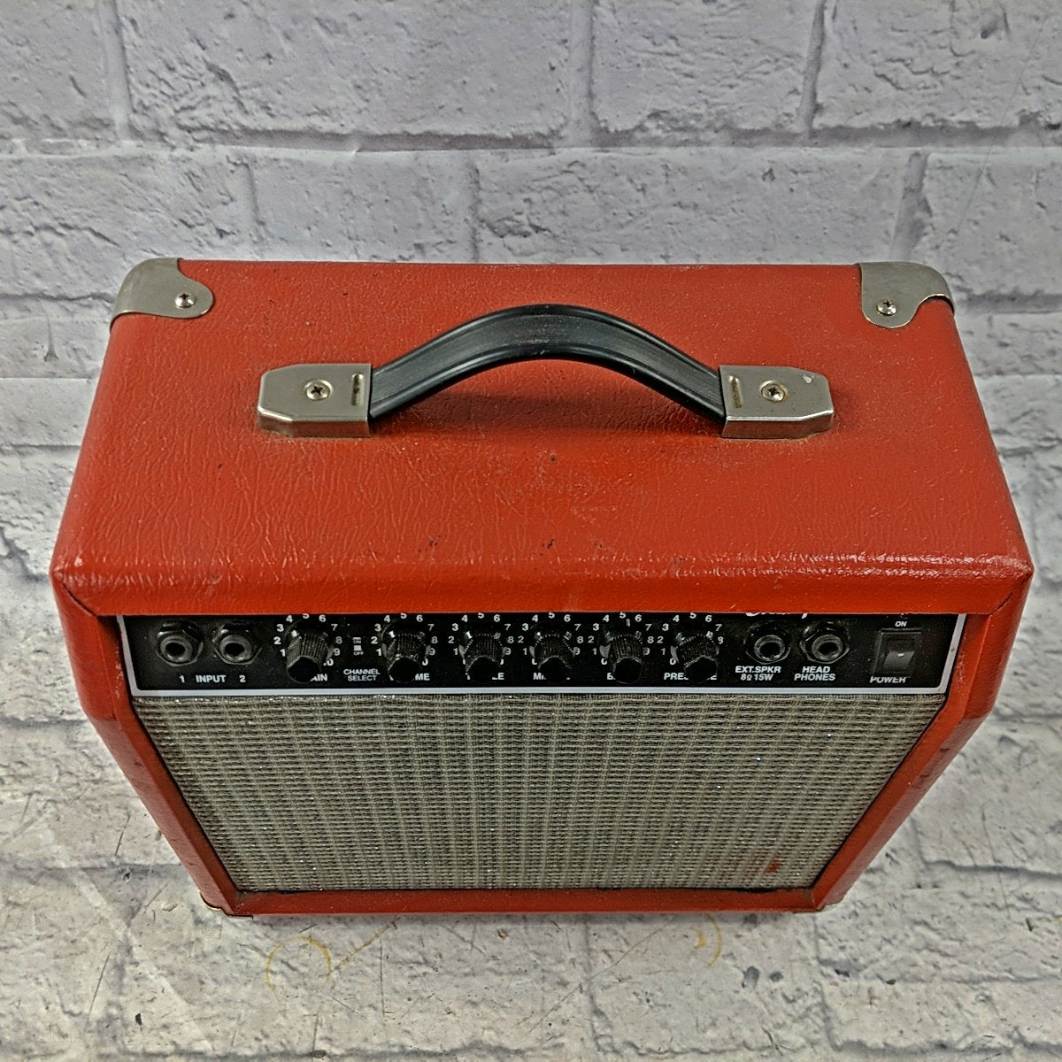 Squier Champ 15 Guitar Combo Amp - Red