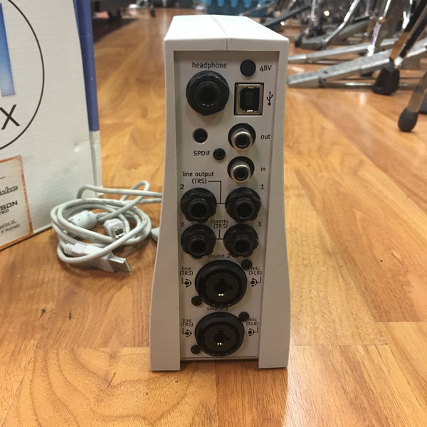 Focusrite Sample Box Digidesign Focusrite M-Box - Evolution Music