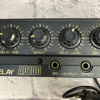 Ibanez Vintage AD100 Analog Delay Tabletop Unit