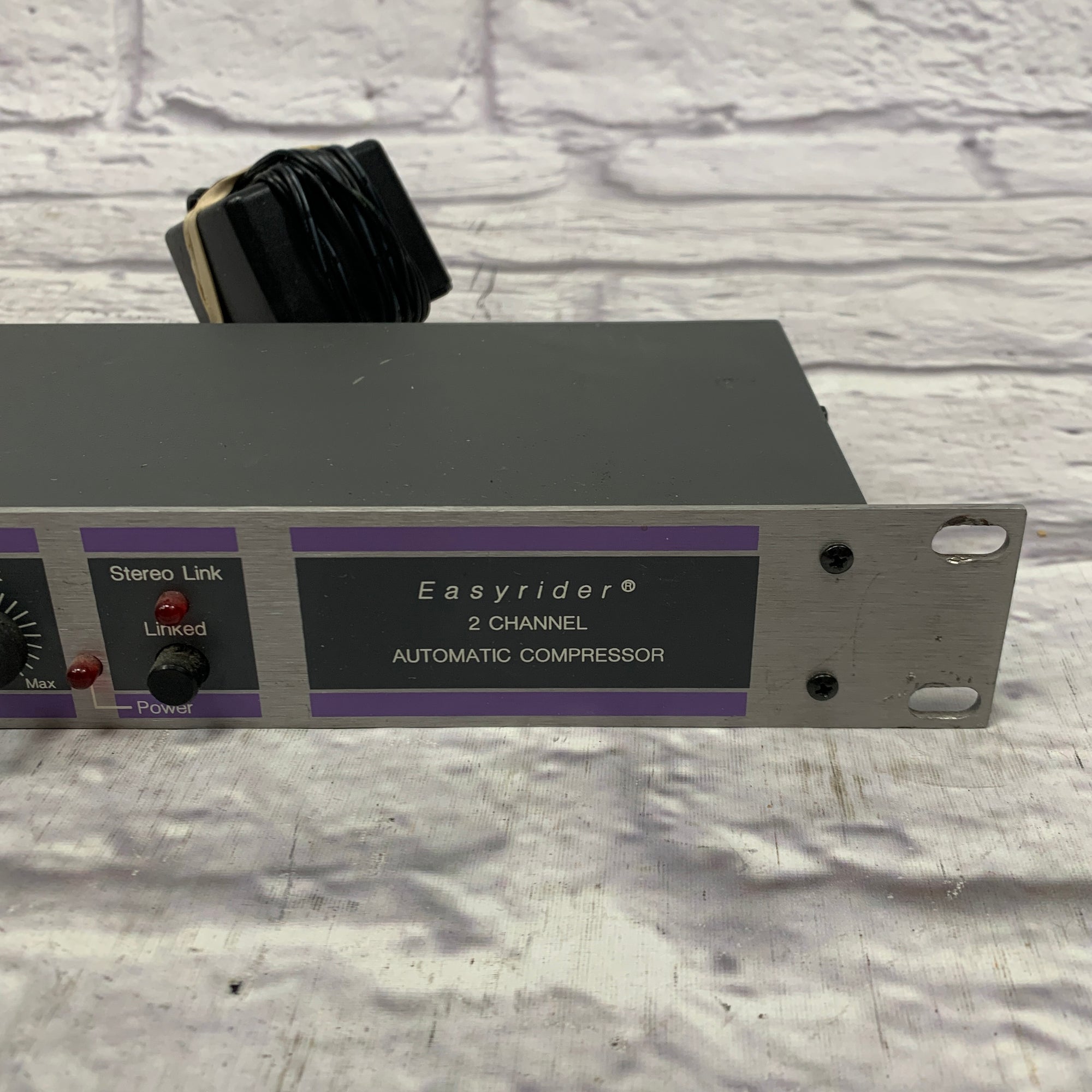 Aphex 108 Easyrider Automatic Compressor - Evolution Music