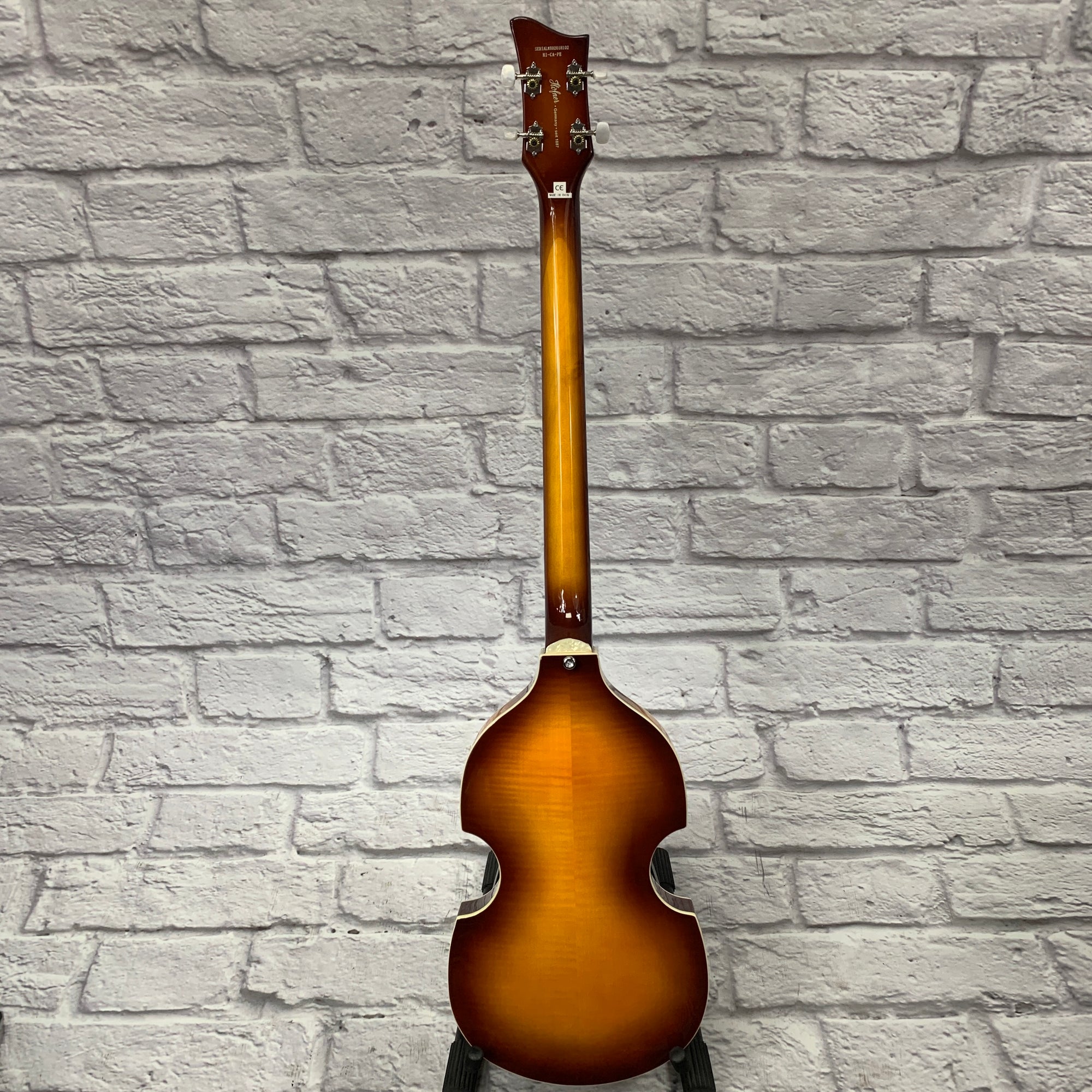 Hofner HI-CA-PE-SB Ignition Violin Bass Sunburst