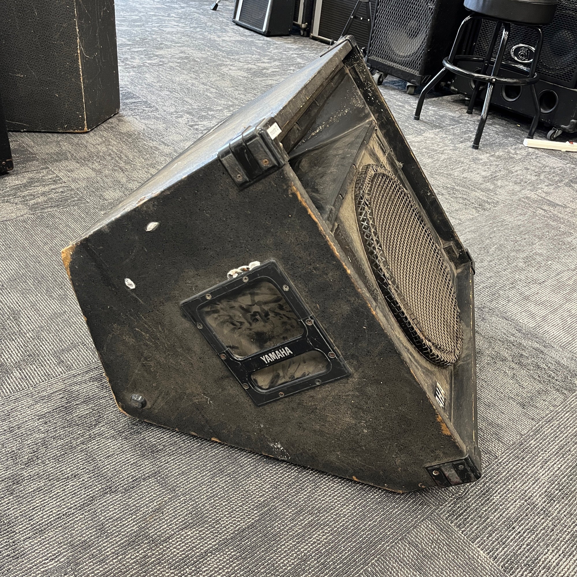 Yamaha S21115H II Large Stage Monitor Speaker - Evolution Music