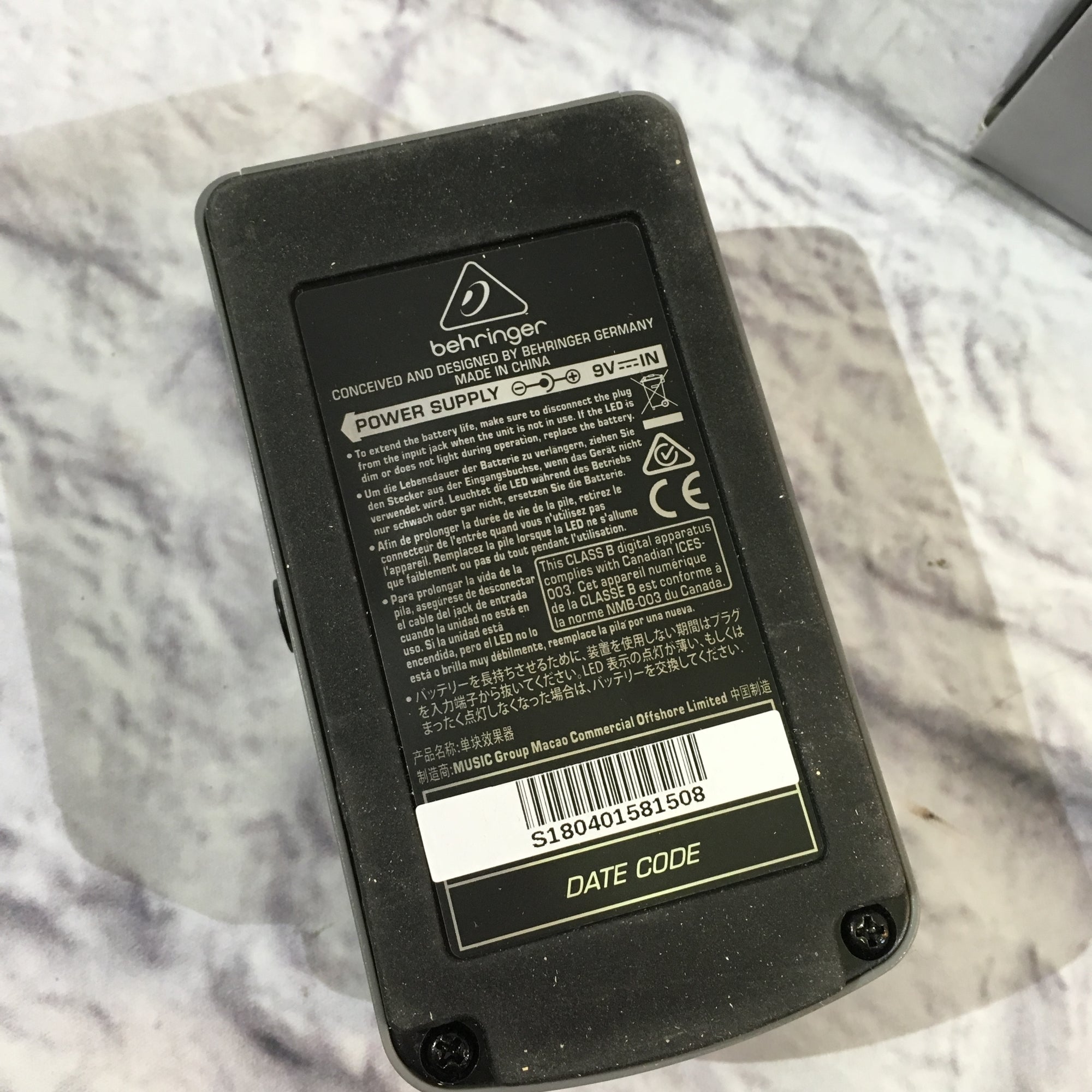 Behringer VD400 Vintage Delay Pedal