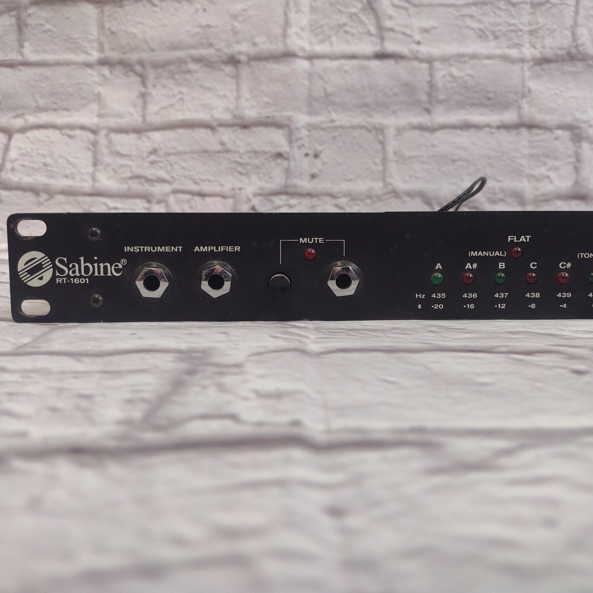 Sabine RT-1601 Rack Tuner
