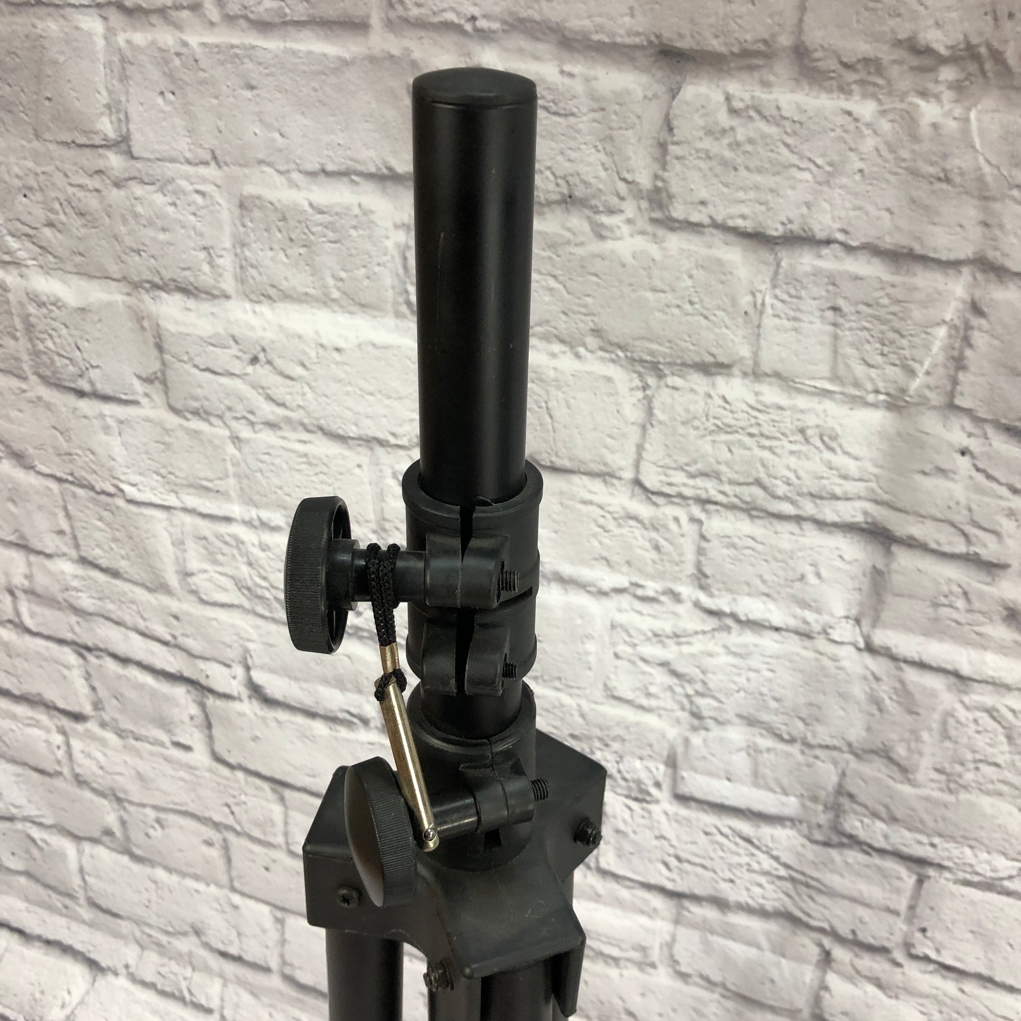 Musicians Gear Speaker Stand Pair