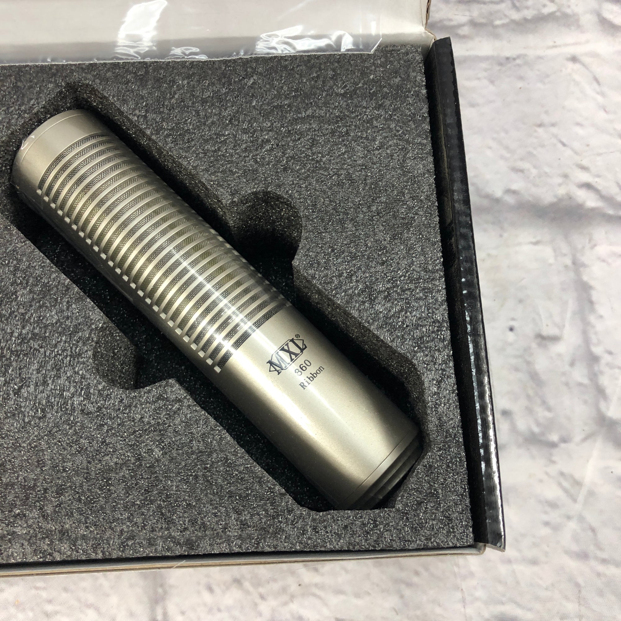 MXL 860 Side Address Ribbon Microphone