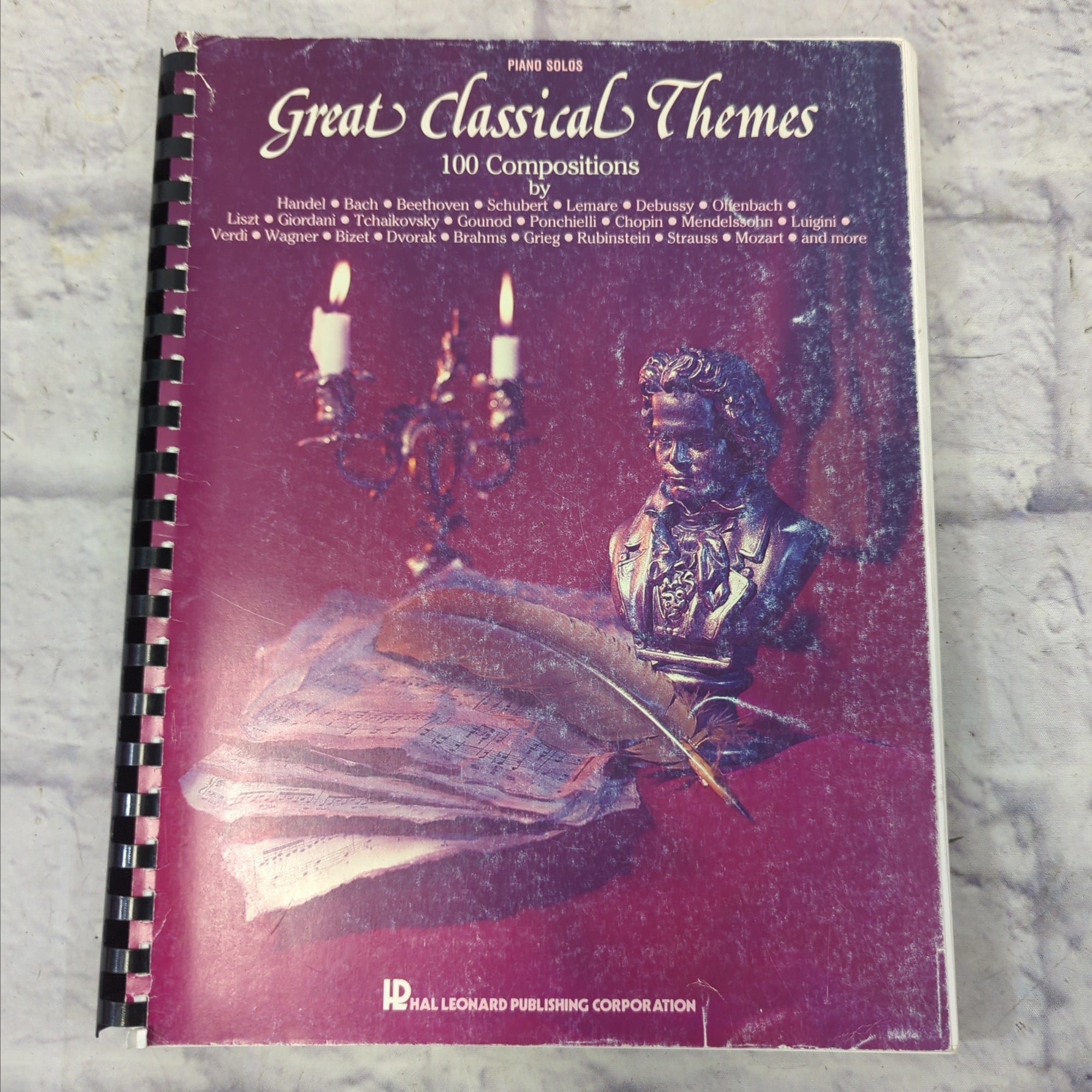 Piano Solos - Great Classical Themes 100 Compositions Music Book