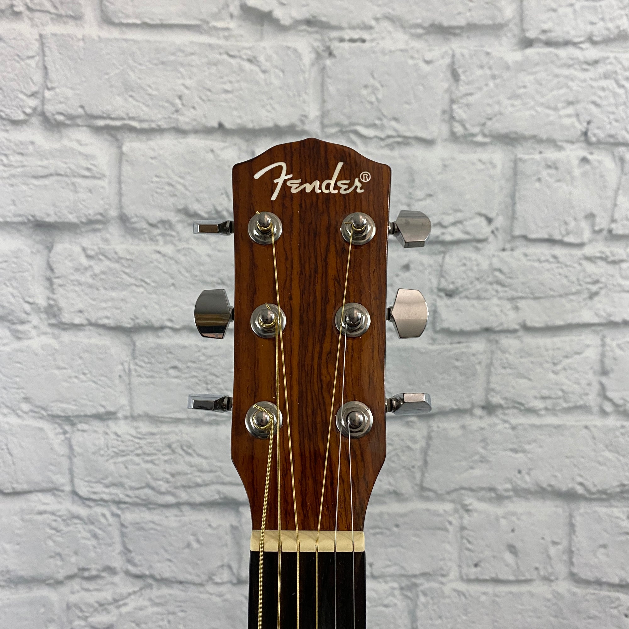 Fender Classic Design Series CF-140SCE Cutaway Folk Acoustic