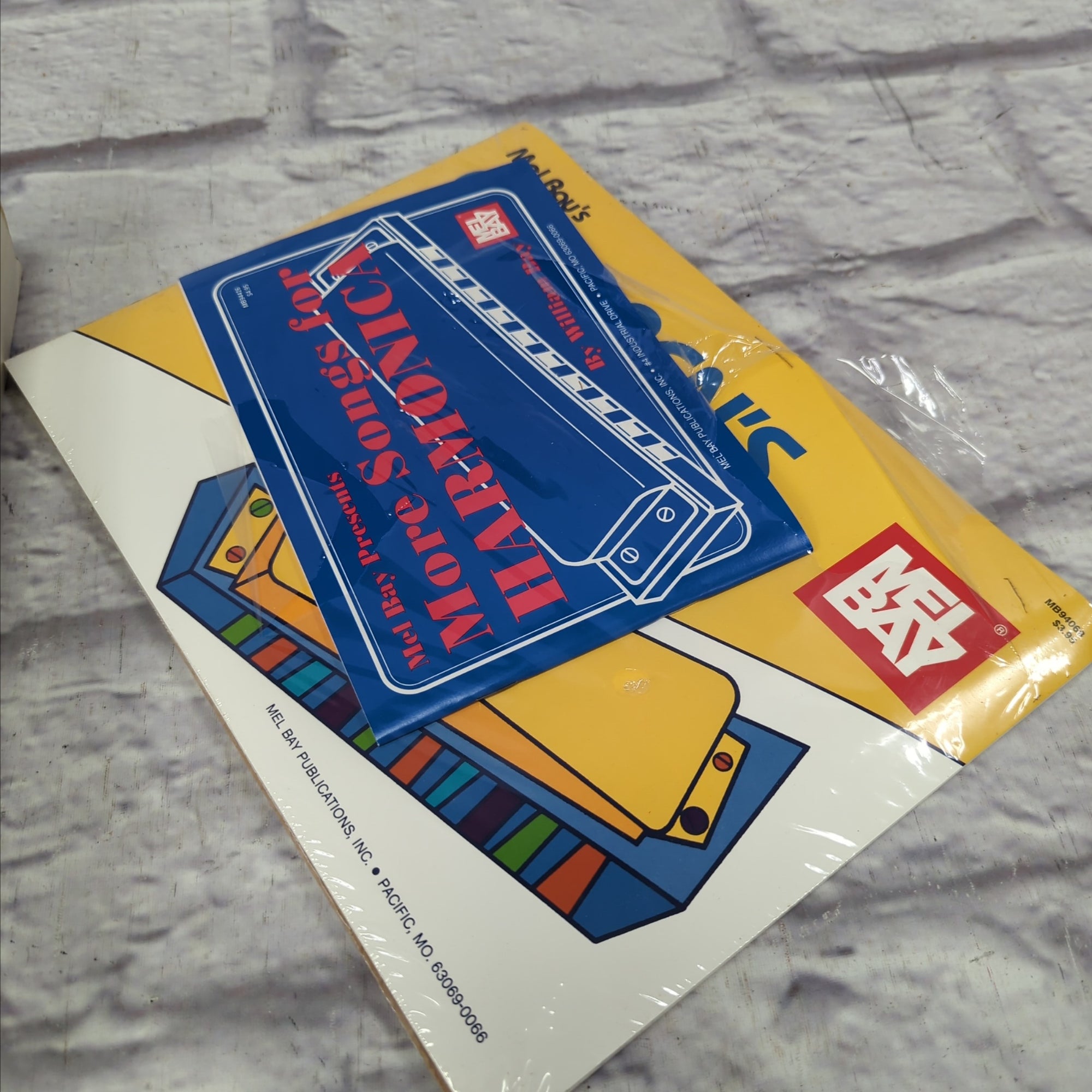 Mel Bay's Childrens Harmonica Starter Kit - Harmonica and Method Books Included