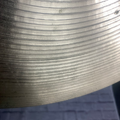 Zildjian Medium Thin 17" Crash Cymbal CRACKED