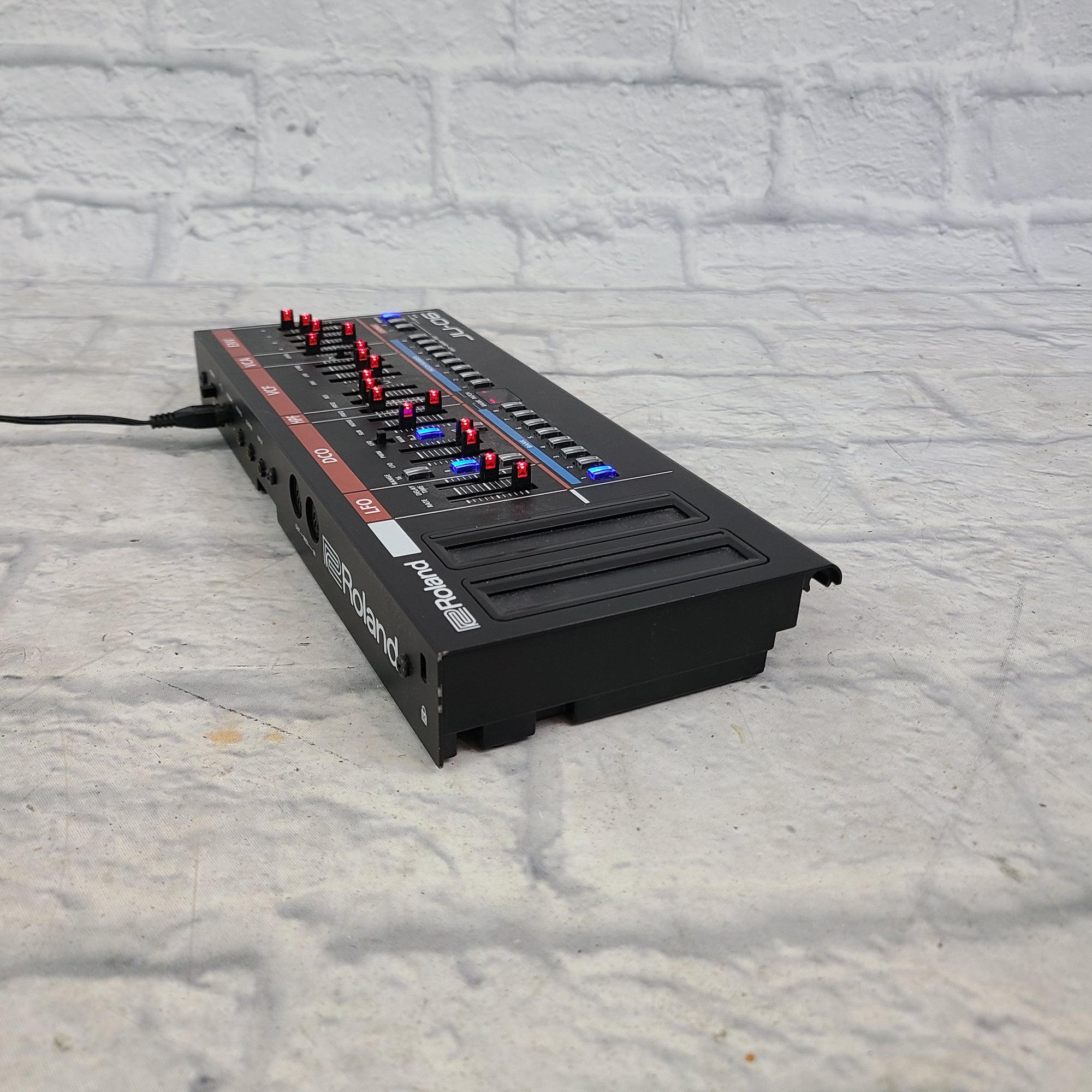 Roland Roland JU-06 Boutique Ser. Digital Synthesizer Sound Module