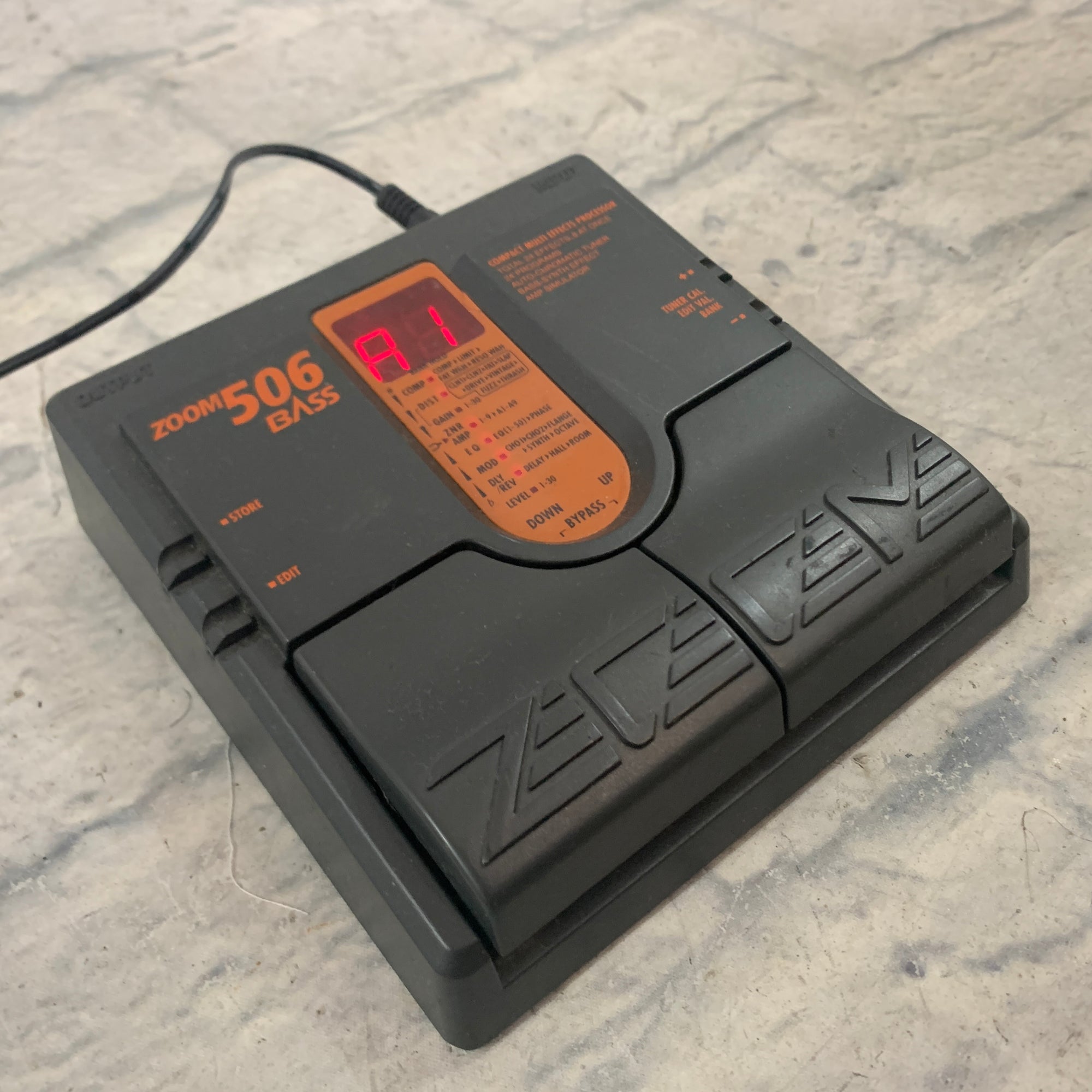 bass multieffekt pedal Zoom 506 Bass Multi-Effect Pedal MIJ