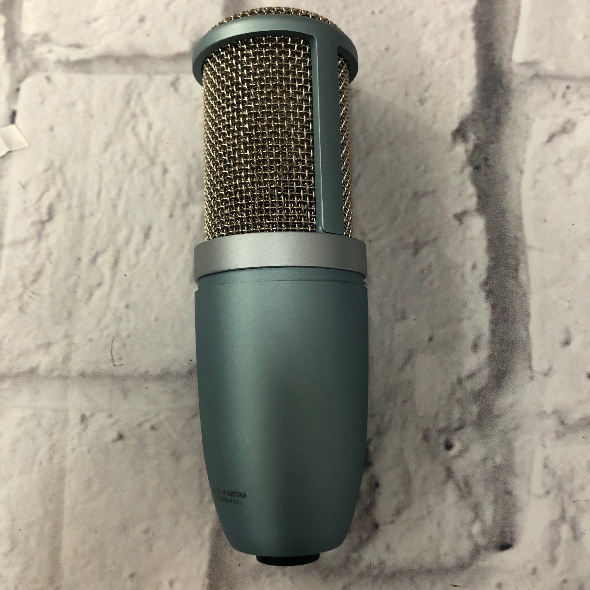 AKG Perception 220 Condenser Microphone