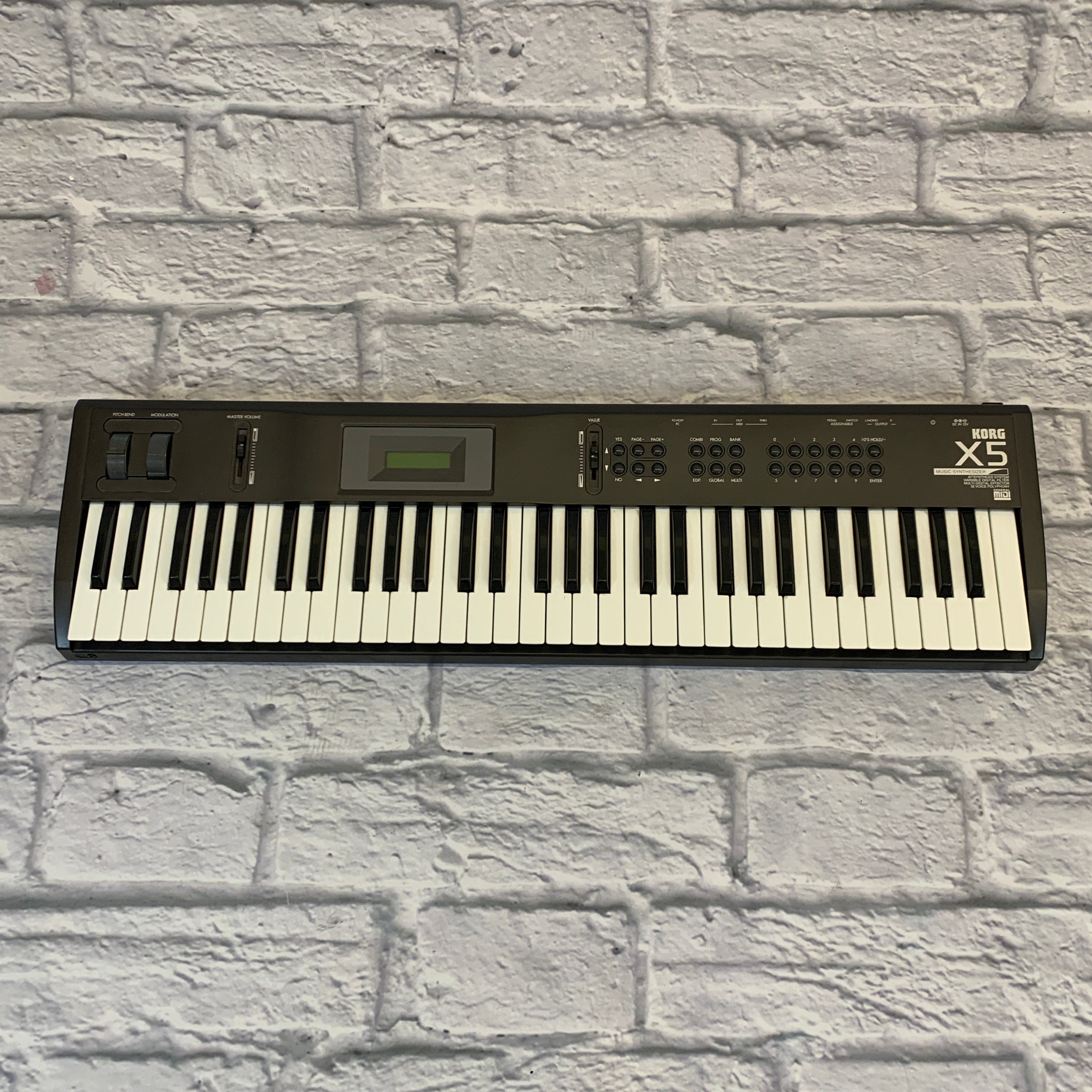 Korg X5 Music Synthesizer - Evolution Music