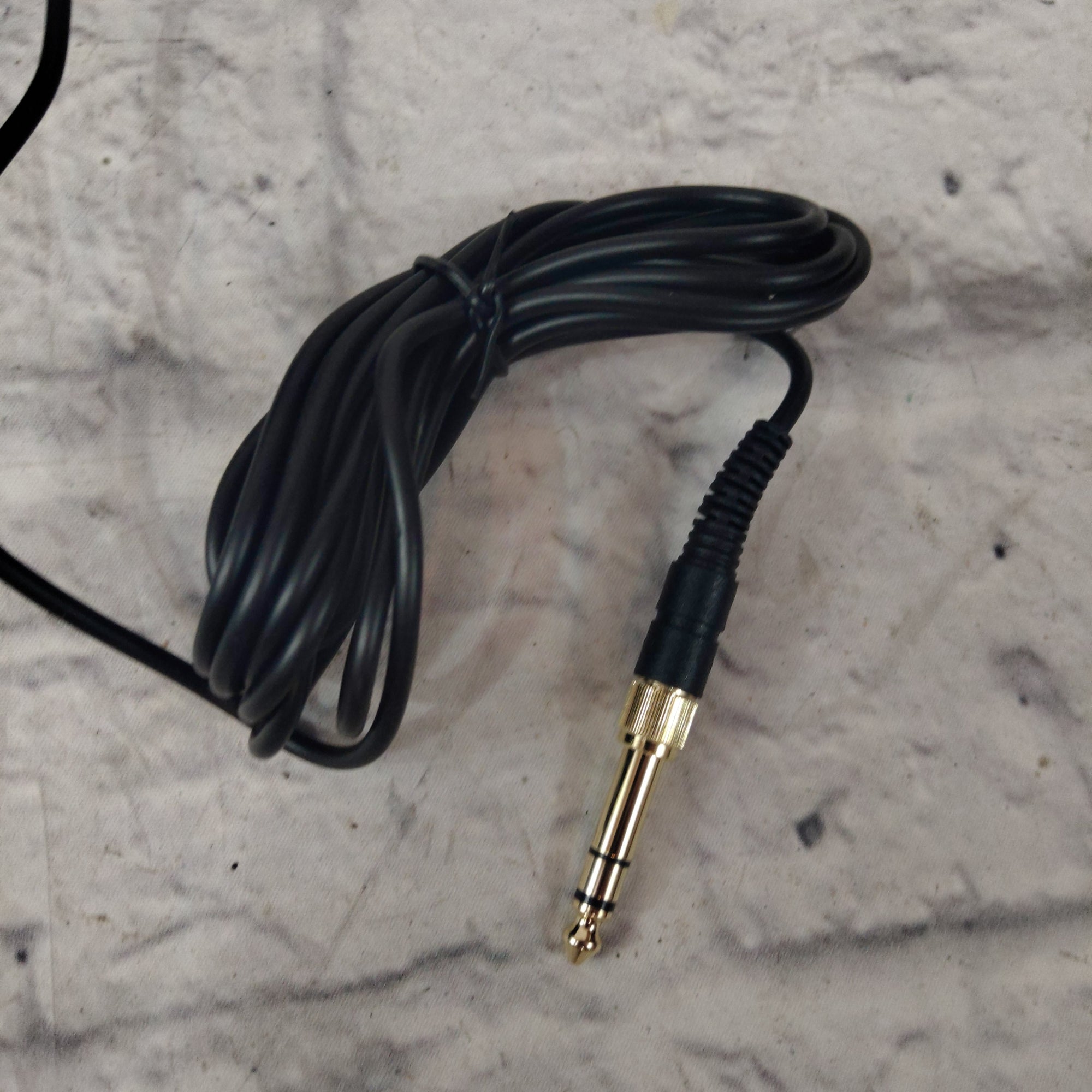 Tascam TH-200X True & Balanced Mixing Studio Headphones