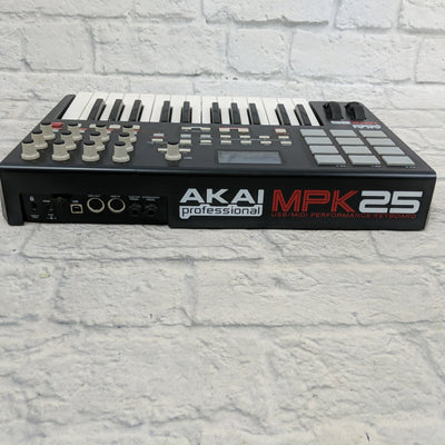Akai Professional MPK25 Keyboard Midi Controller