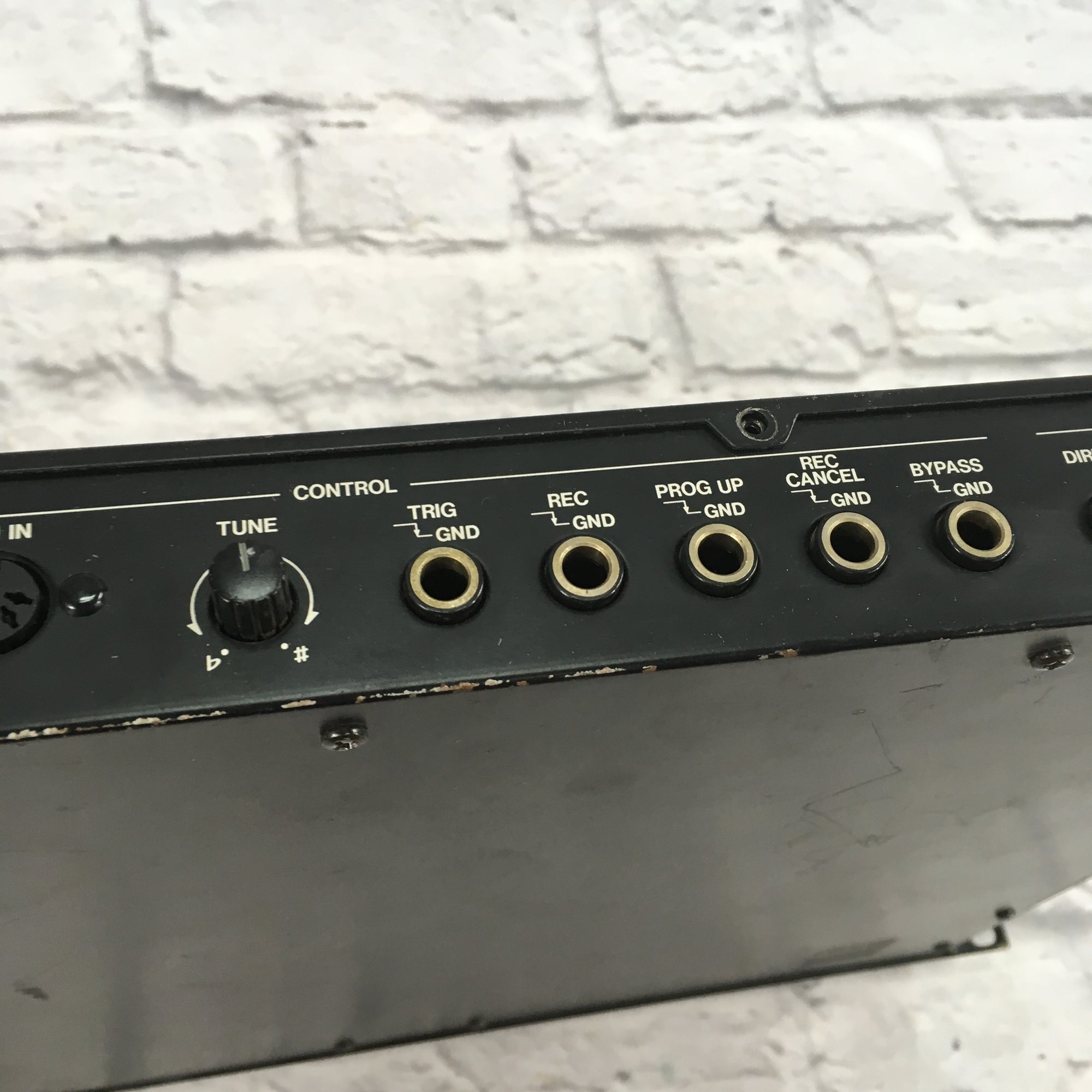 Korg SDD-2000 Digital Sampling Delay Rack Processor