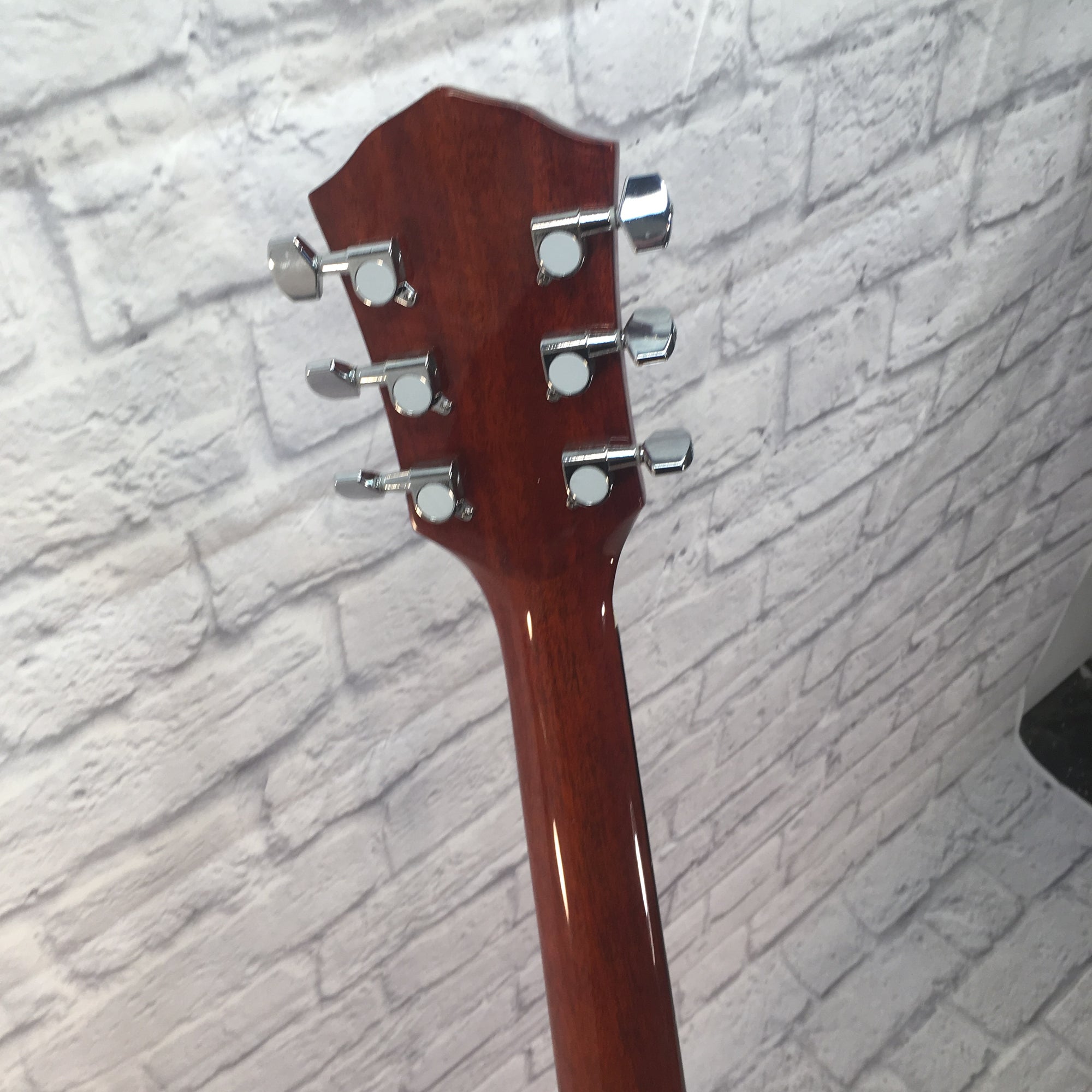 Fender FA-135CE Acoustic Guitar w Built In Pickup and Tuner
