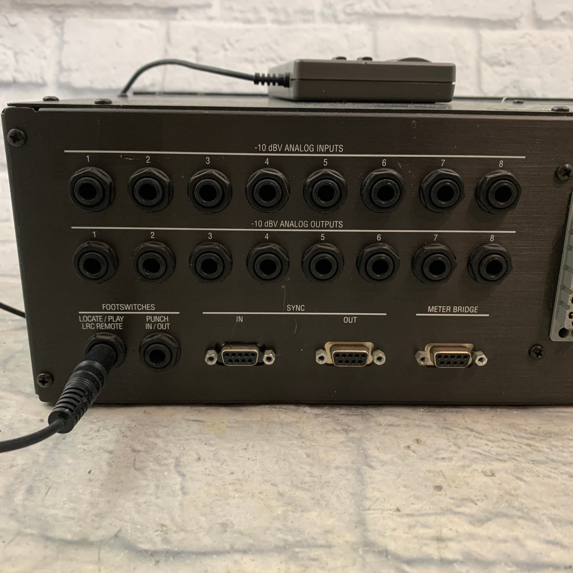 Alesis ADAT 16-Bit 8-Track Digital Audio Recorder 
