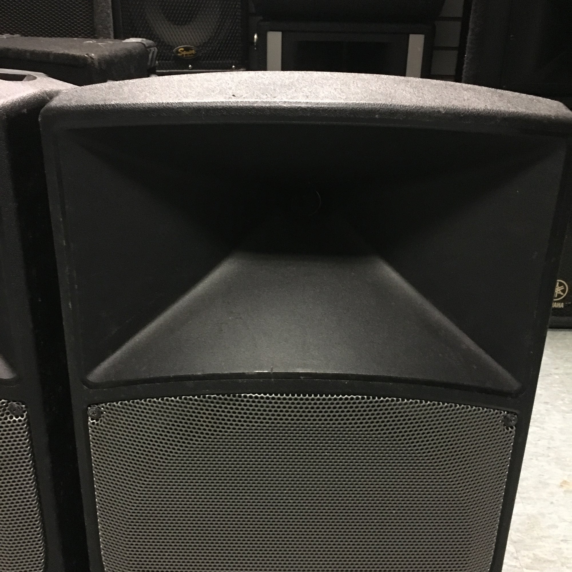 Mackie Thump 12 Powered Speaker Pair