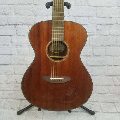 Breedlove Pursuit concert Mahogany Acoustic Guitar