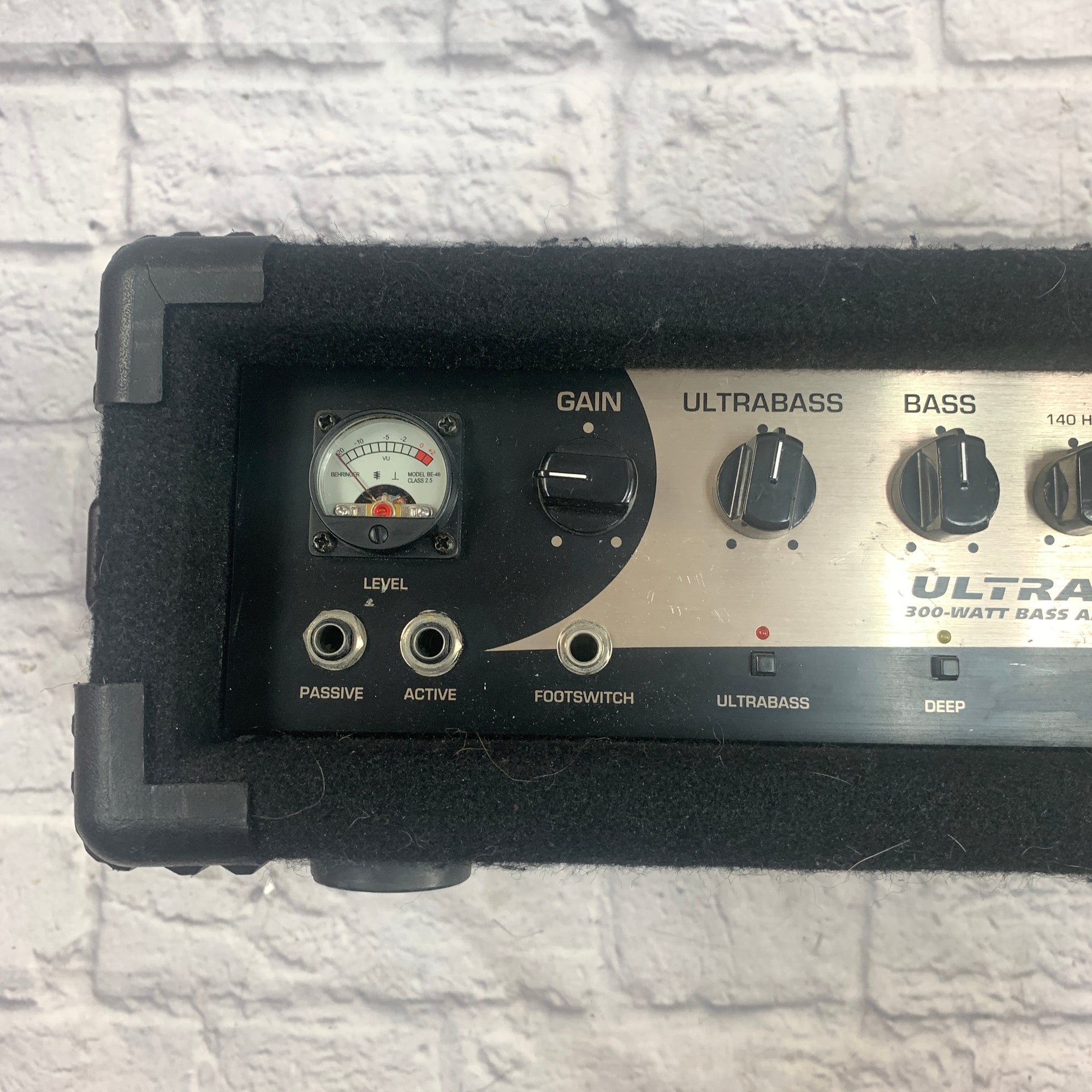 Behringer AX3000T Bass Amplifier Head