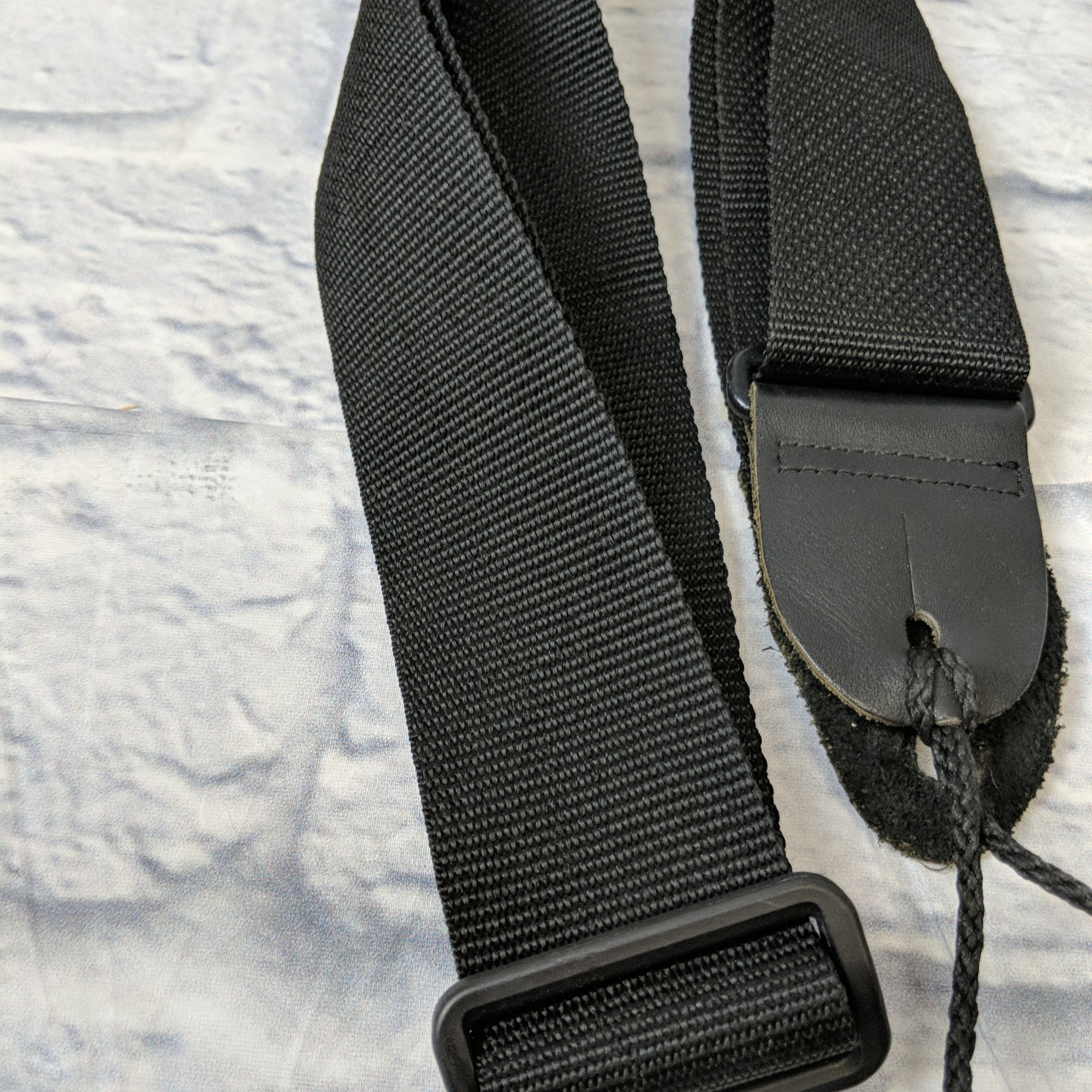 No Name poly guitar strap black
