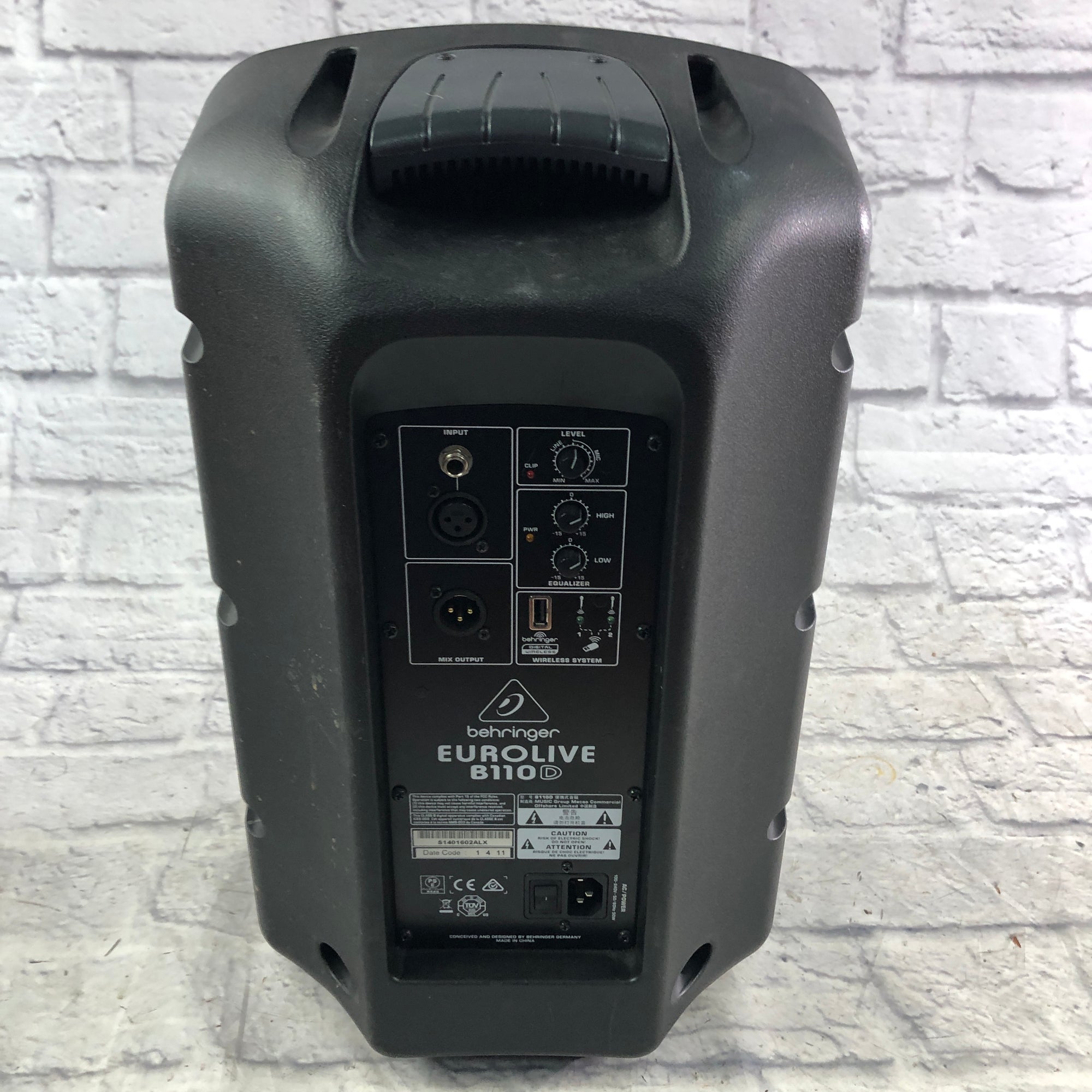 Behringer B110D Active 10 PA Speaker